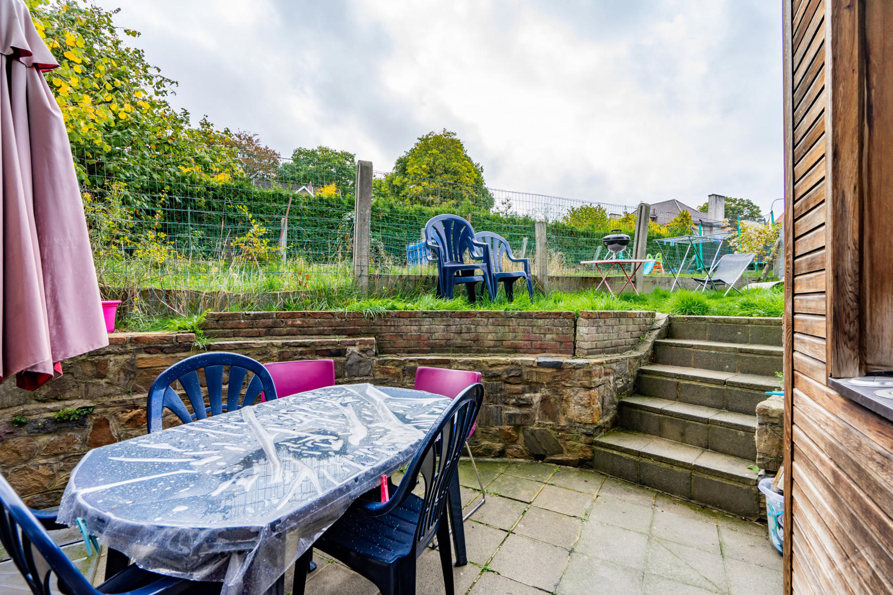 Photo 4 sur 4 pour Maison de quatre chambres à Couillet