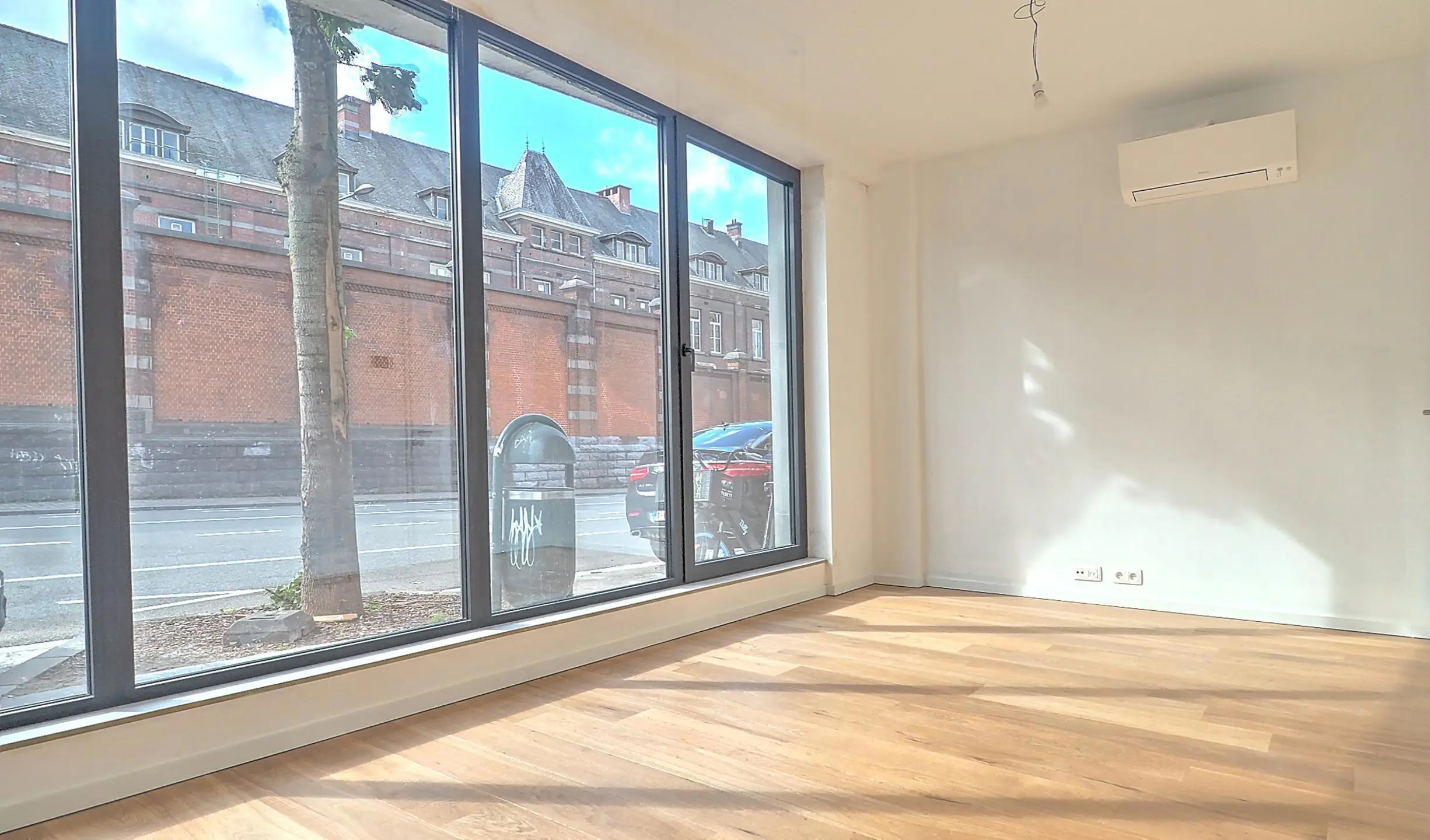 Photo 3 sur 3 pour Bureaux à Ixelles