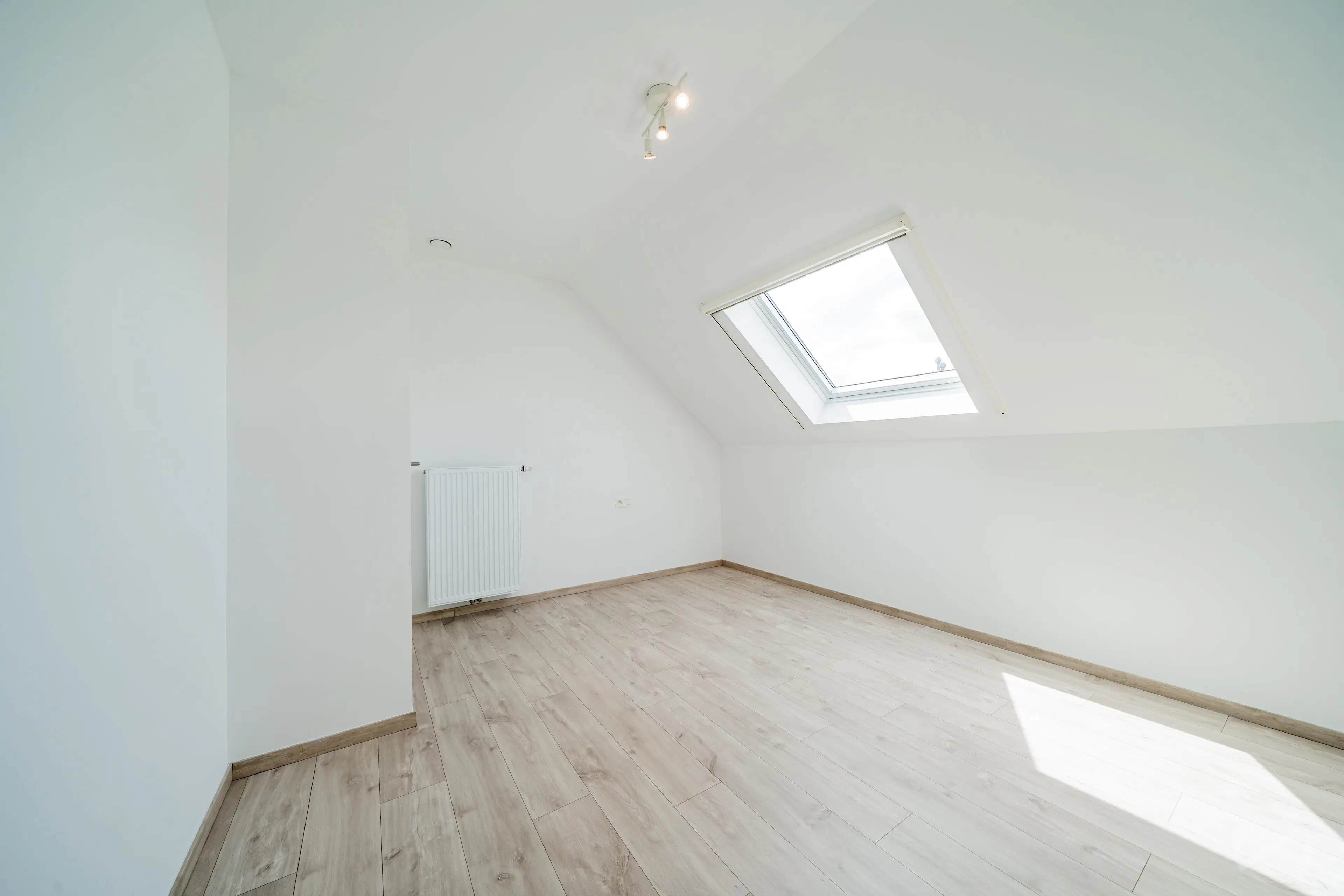 Photo 1 sur 4 pour Maison de trois chambres à Manage Bellecourt