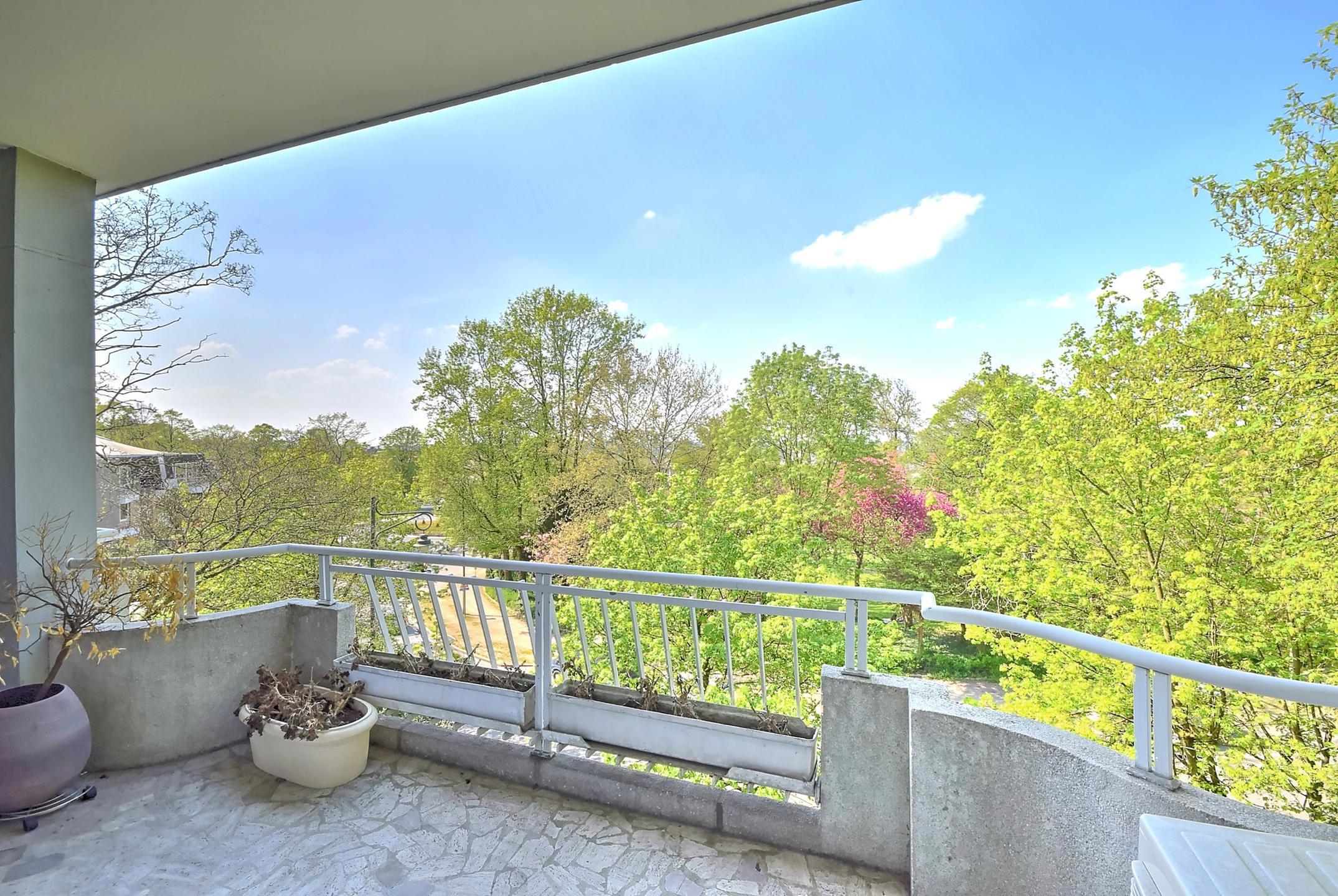 Picture 1 of 5 for Flat with three bedrooms in Forest