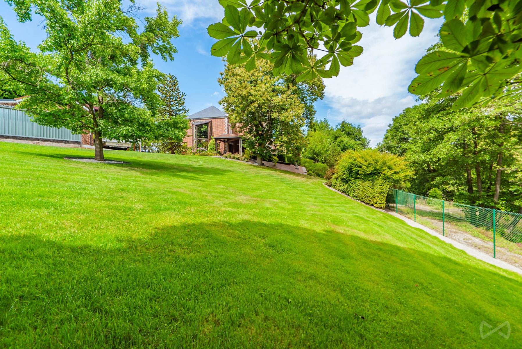 Picture 1 of 4 for Exceptional house with four bedrooms in Montigny-le-tilleul