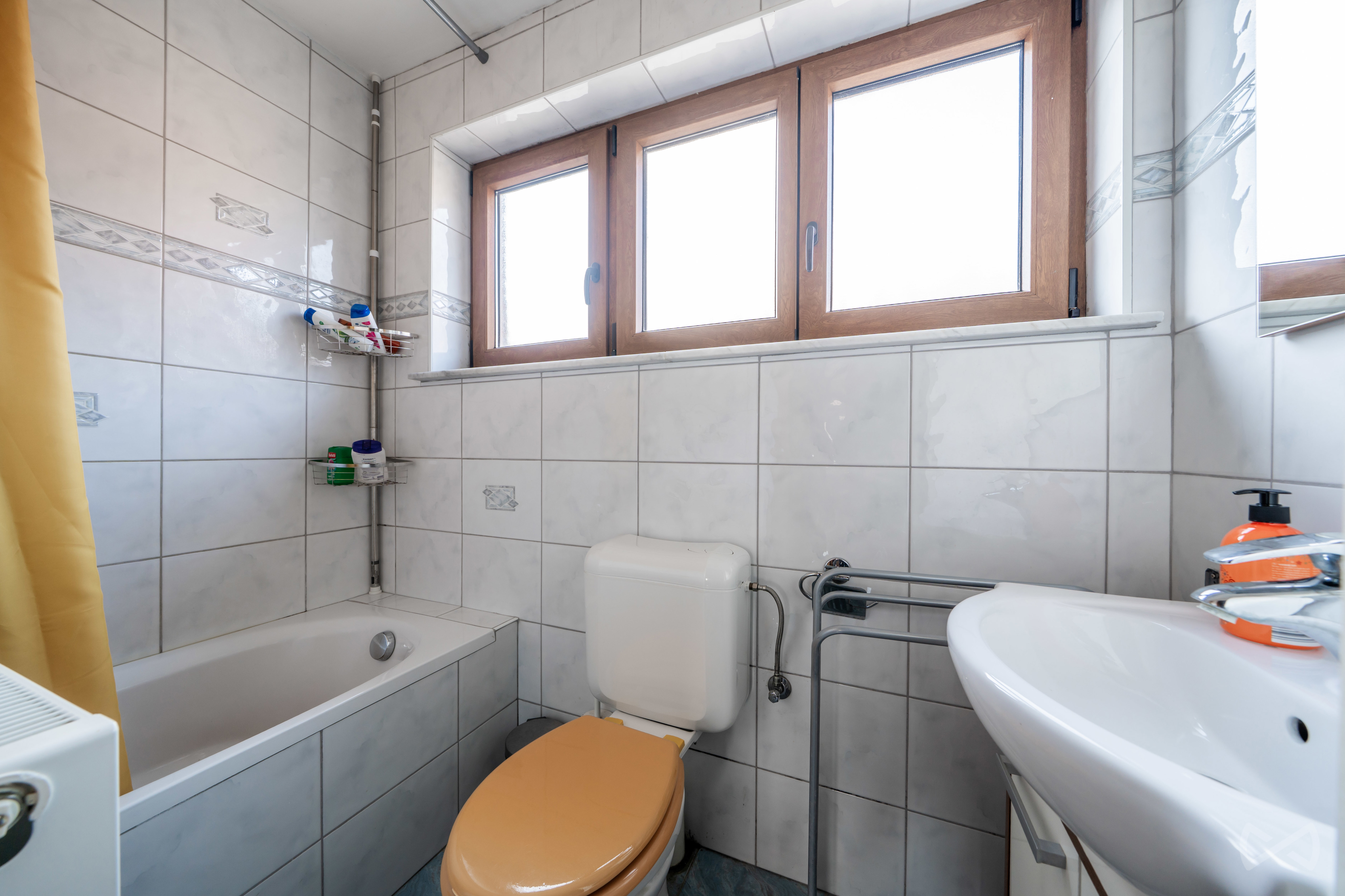 Foto 1 van 4 van Huis met drie slaapkamers in Ecaussinnes-d'Enghien