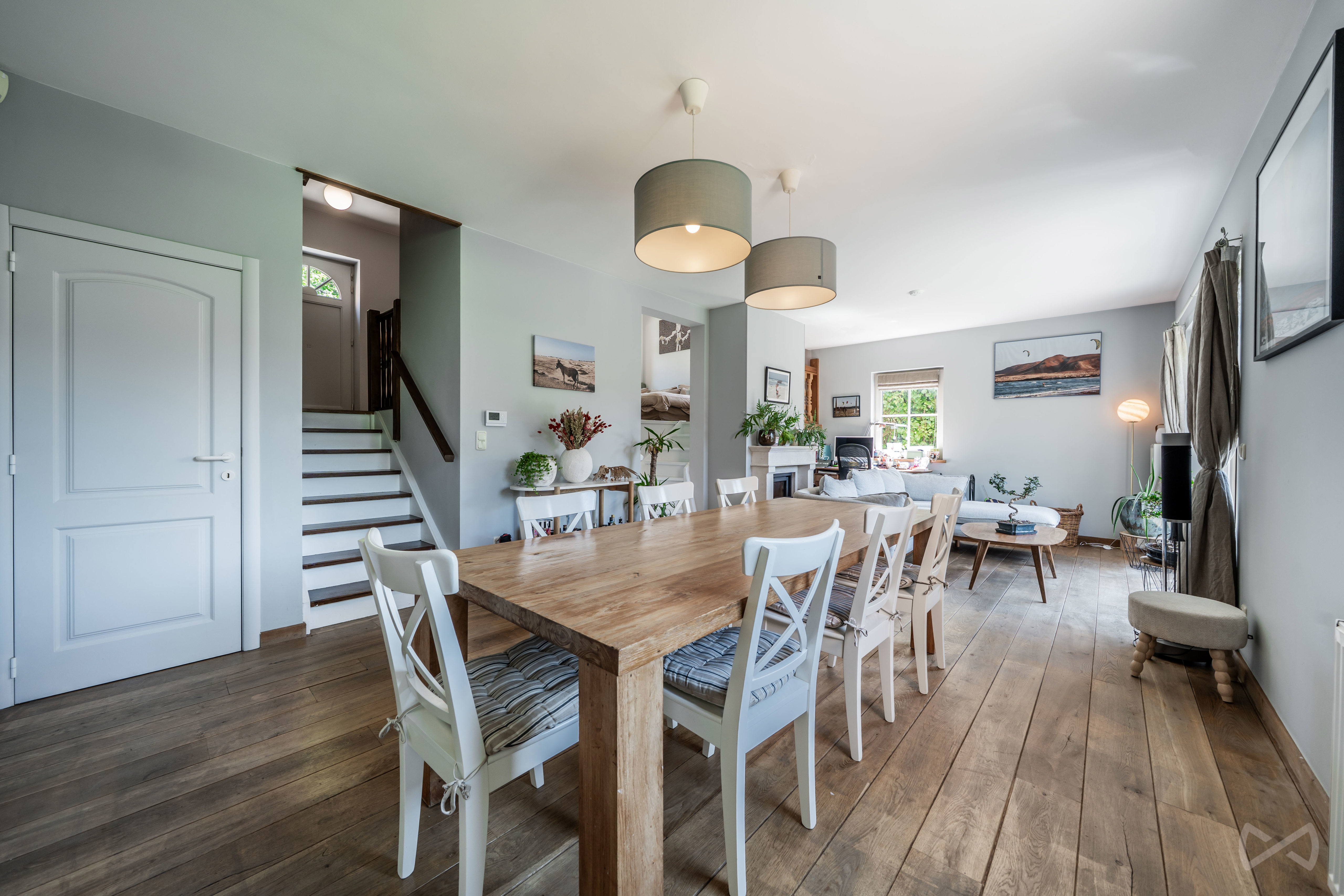Picture 4 of 4 for Villa with five bedrooms in Waterloo