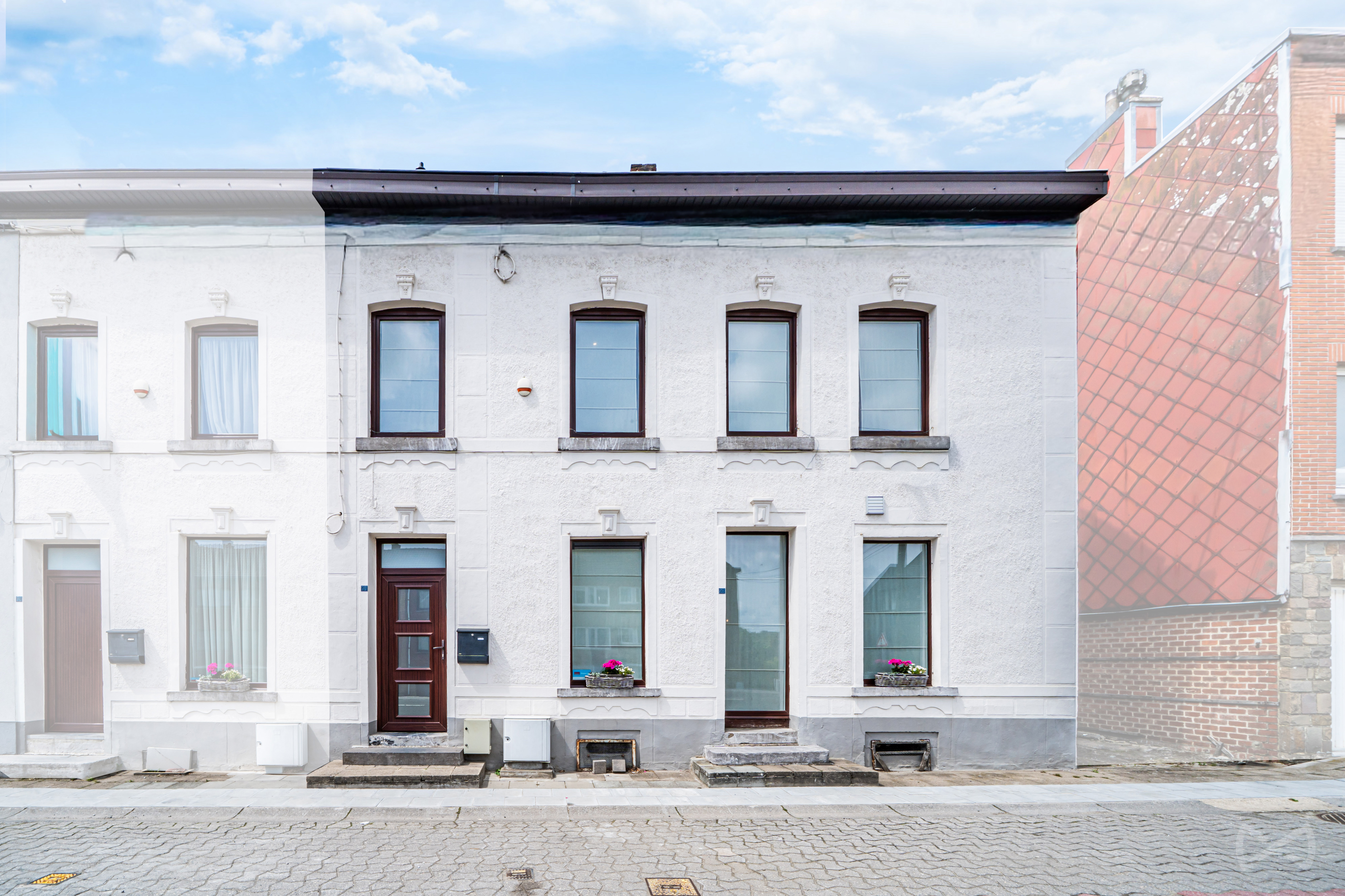 Picture 1 of 4 for House with five bedrooms in Mont-sur-marchienne