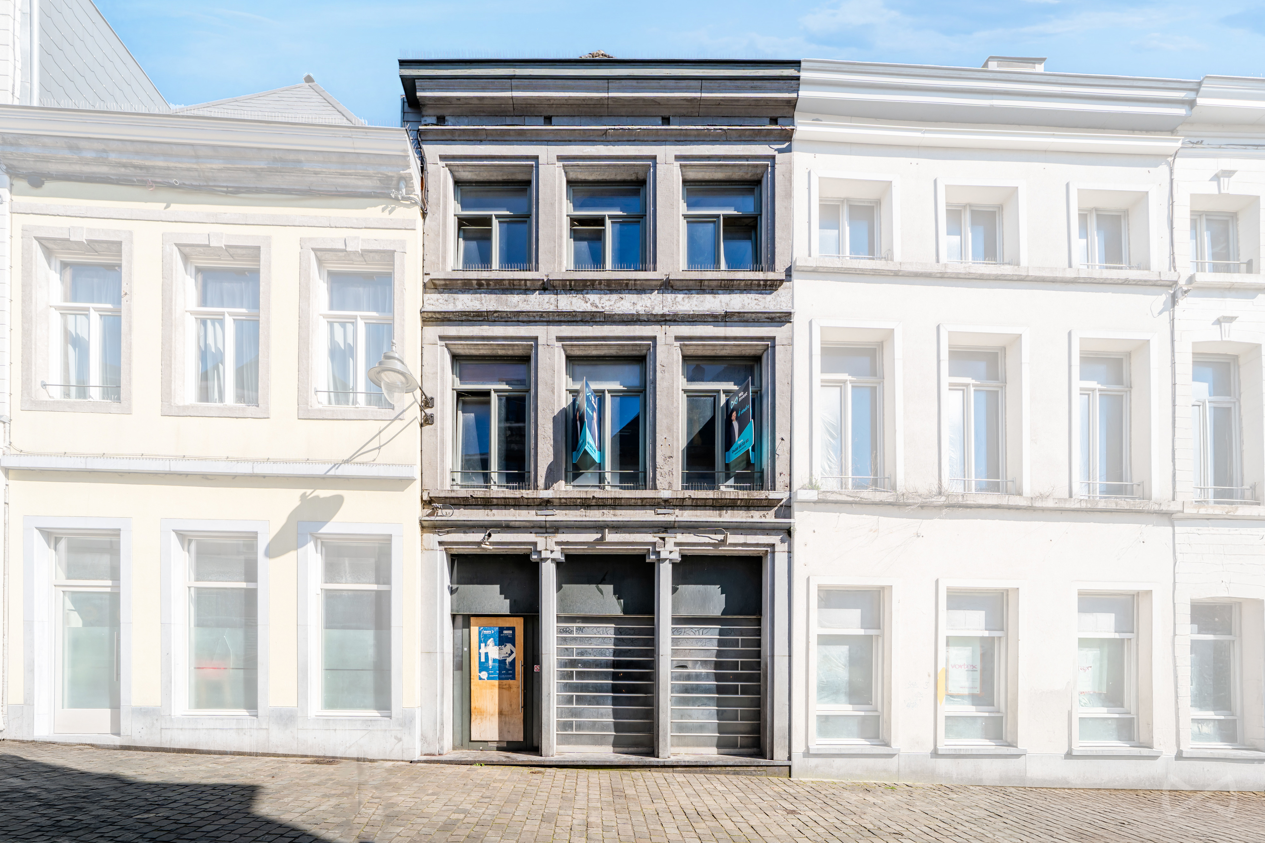 Picture 1 of 5 for Commercial building in Mons