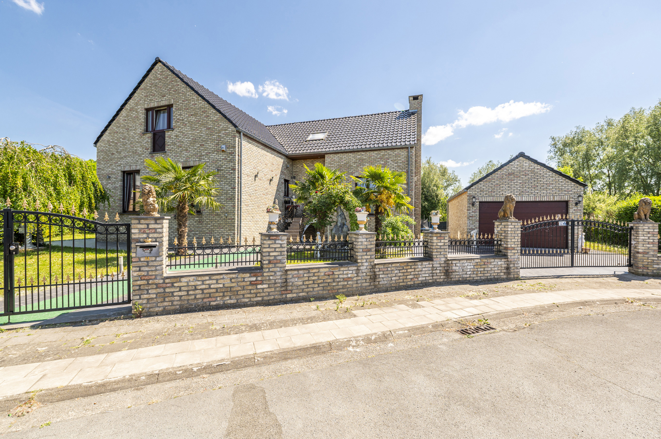 Picture 1 of 5 for Villa with four bedrooms in Tubize