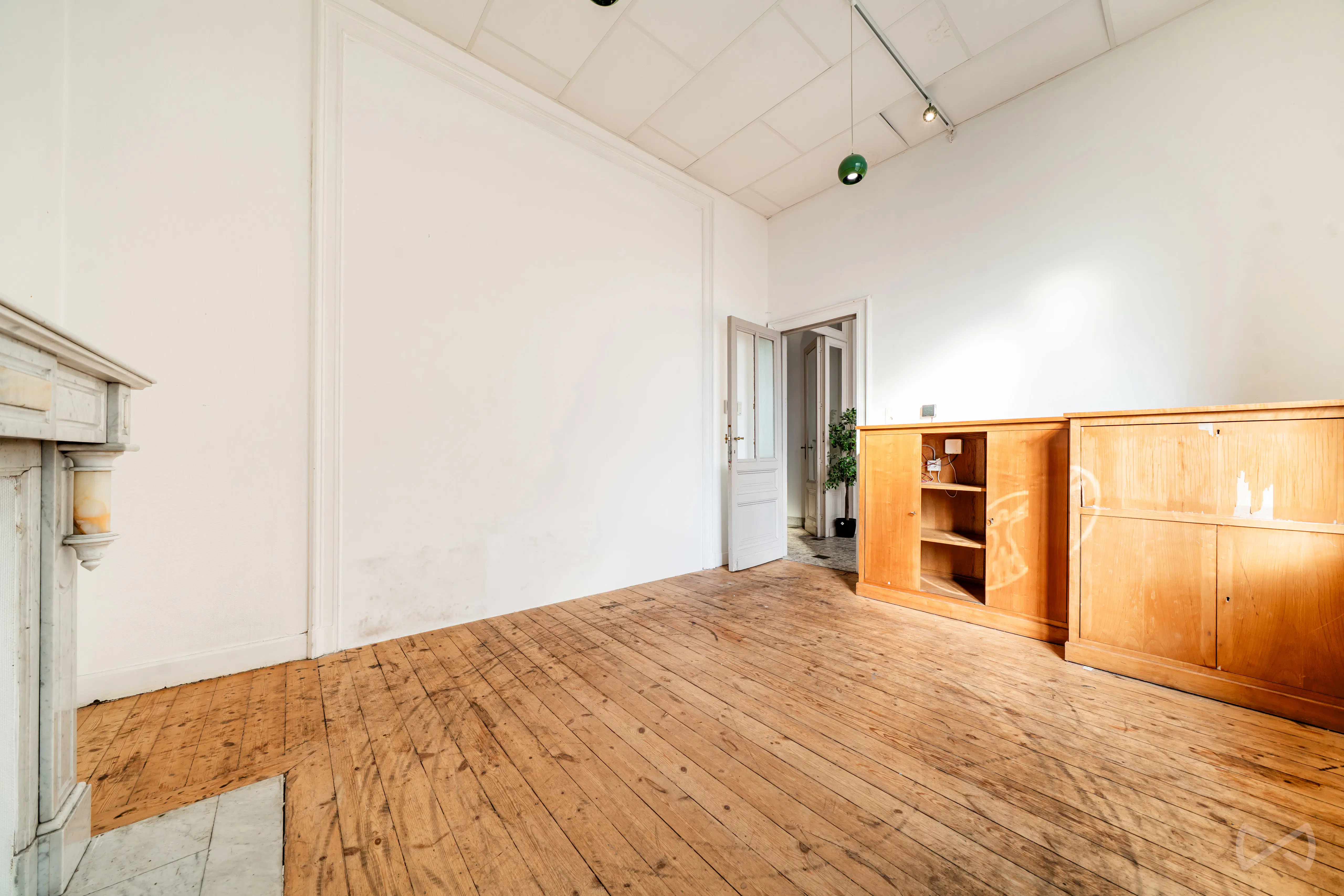 Photo 1 sur 4 pour Immeuble mixte de neuf chambres à Montignies-Sur-Sambre