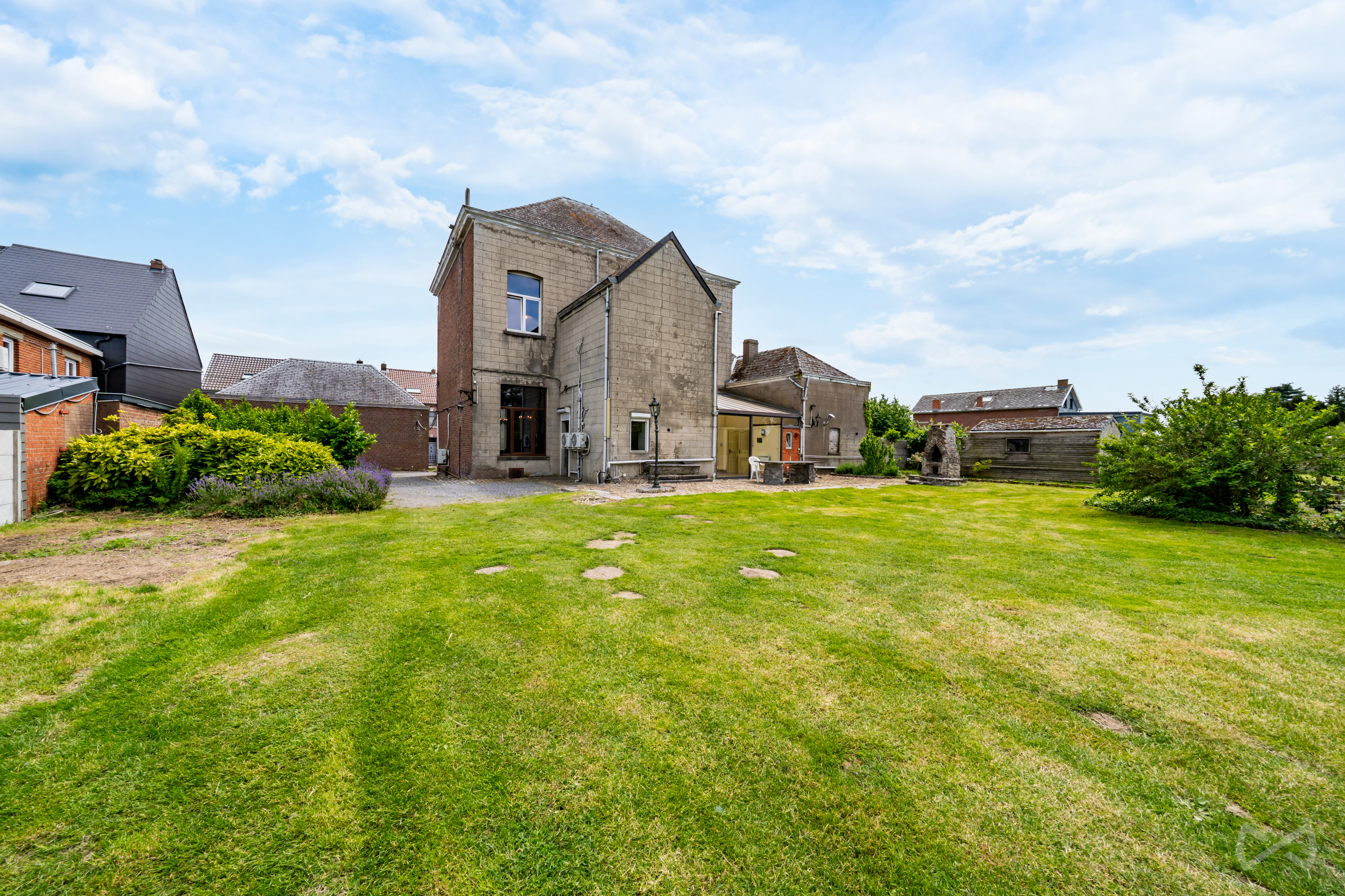 Picture 2 of 4 for Exceptional house with six bedrooms in Chièvres