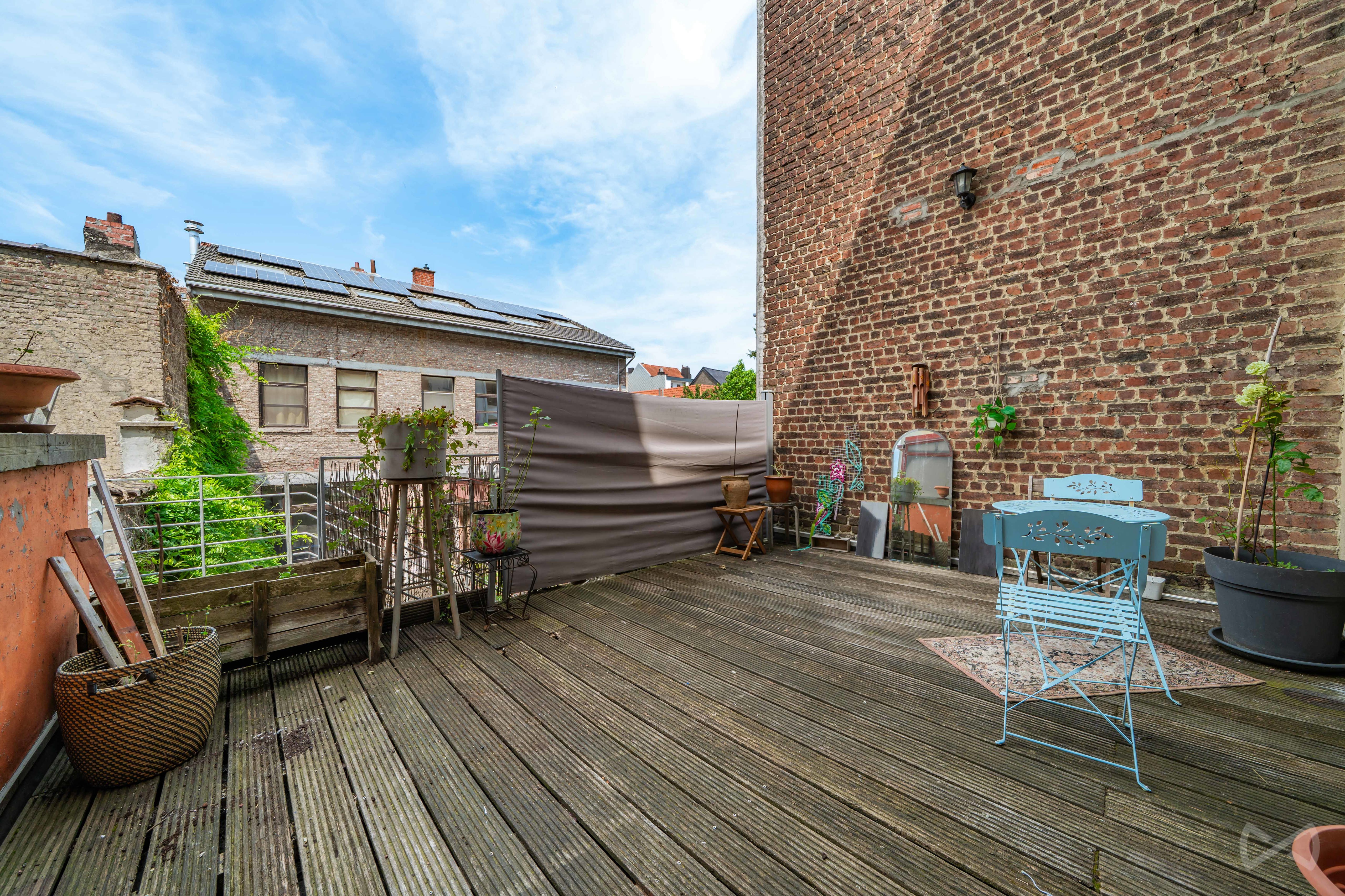 Picture 1 of 4 for House with seven bedrooms in Schaerbeek