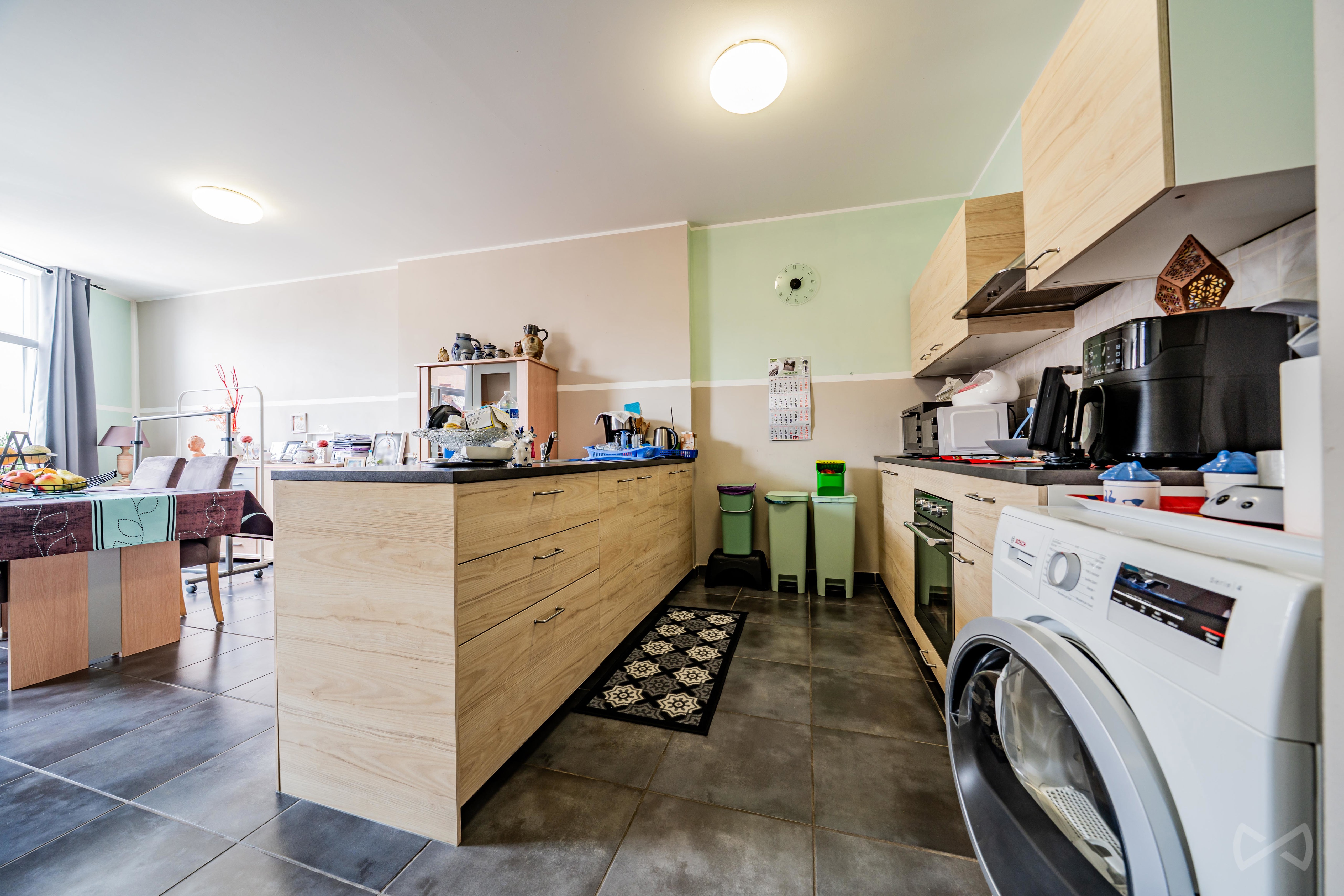 Picture 3 of 4 for Apartment block with six bedrooms in Morlanwelz