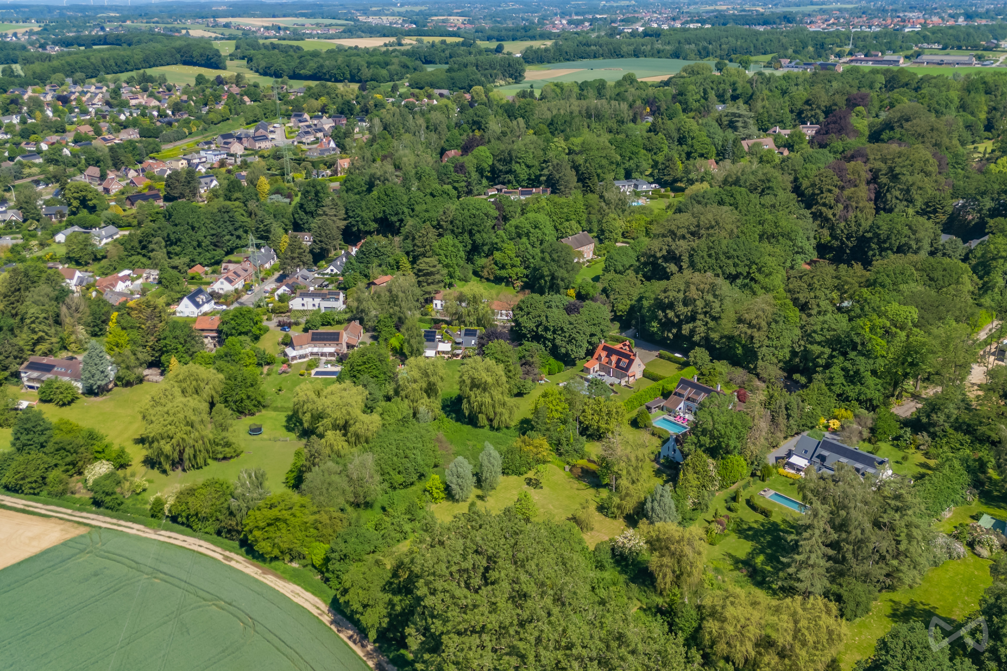 Picture 2 of 4 for Exceptional house with six bedrooms in Braine-l'Alleud