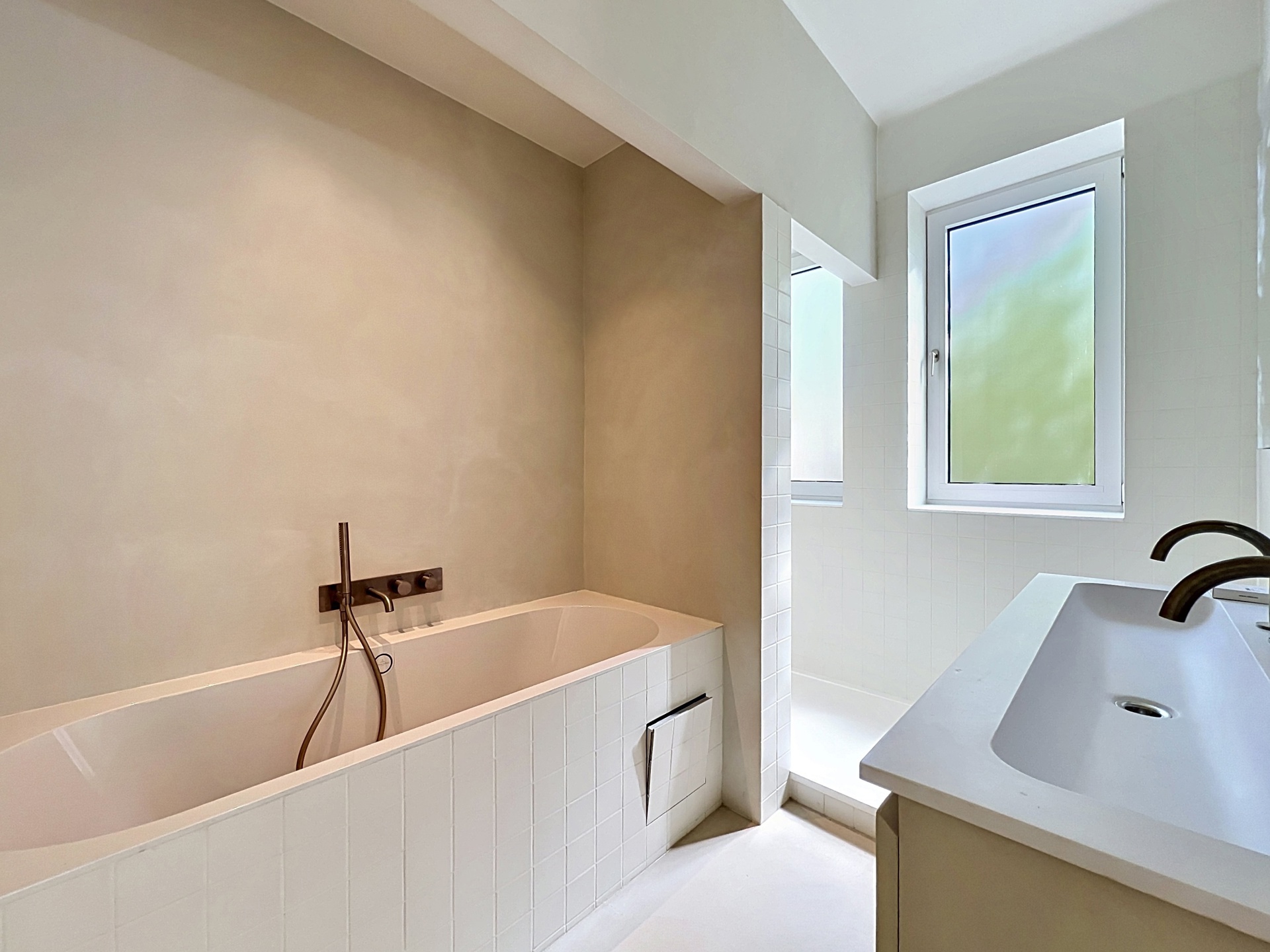 Picture 1 of 3 for Flat with four bedrooms in Bruxelles