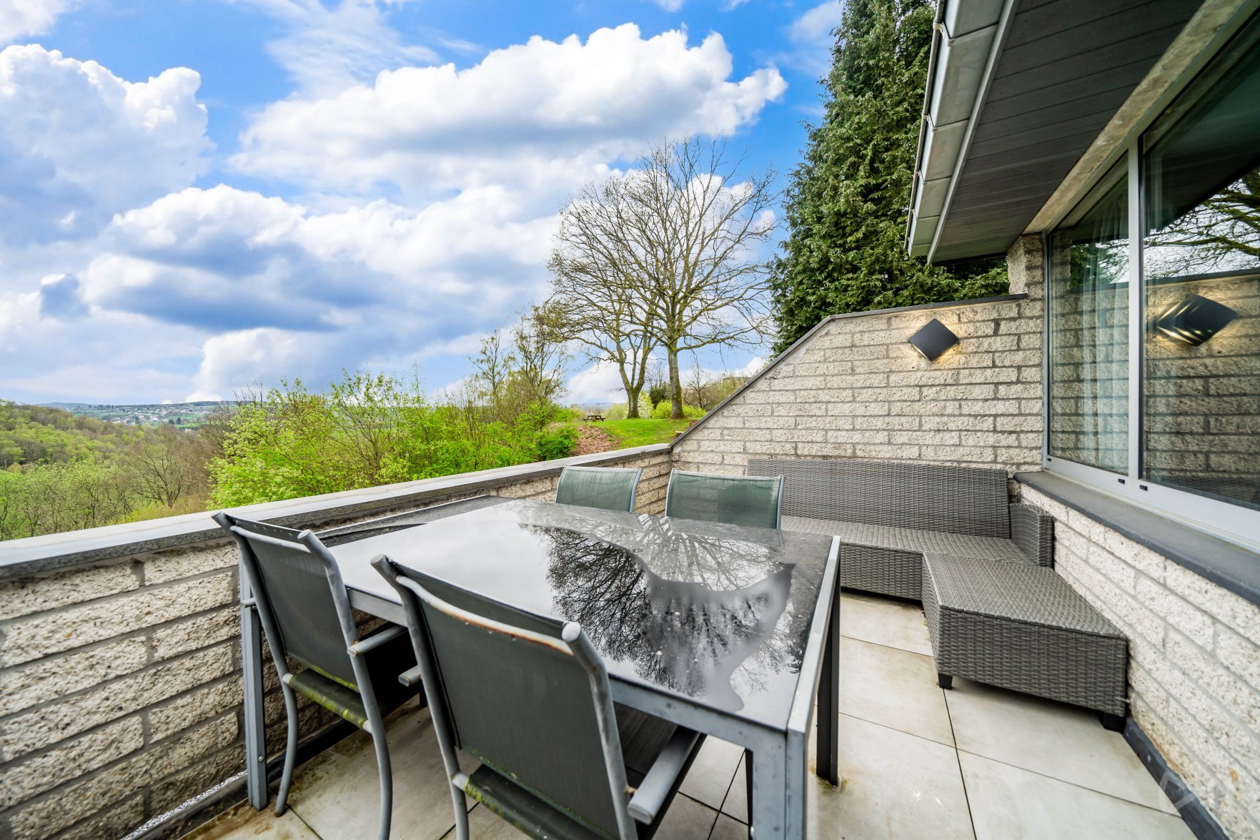 Photo 2 sur 3 pour Duplex de deux chambres à Malmedy