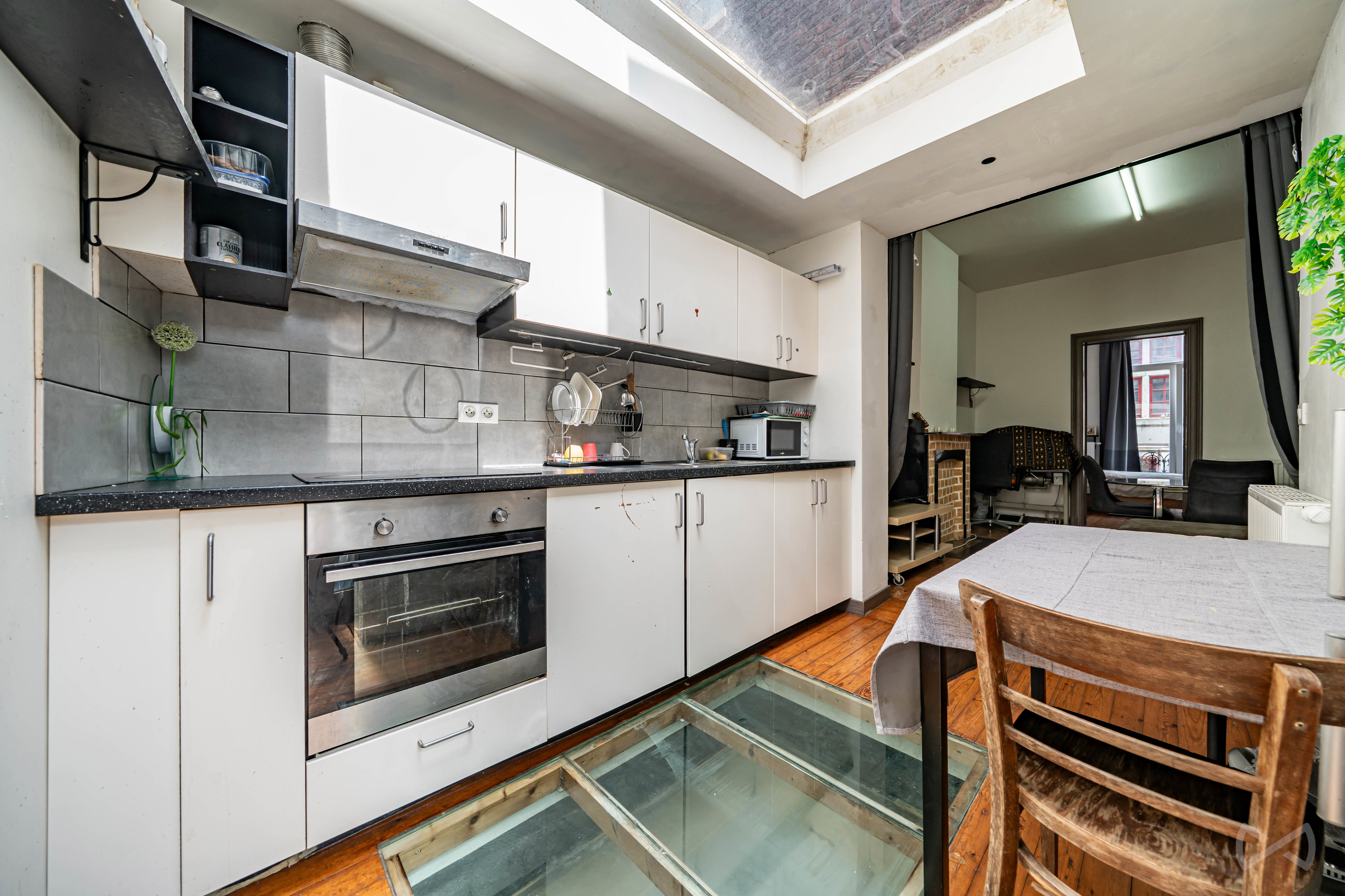 Foto 3 van 4 van Gebouw voor gemengd gebruik met drie slaapkamers in Liège