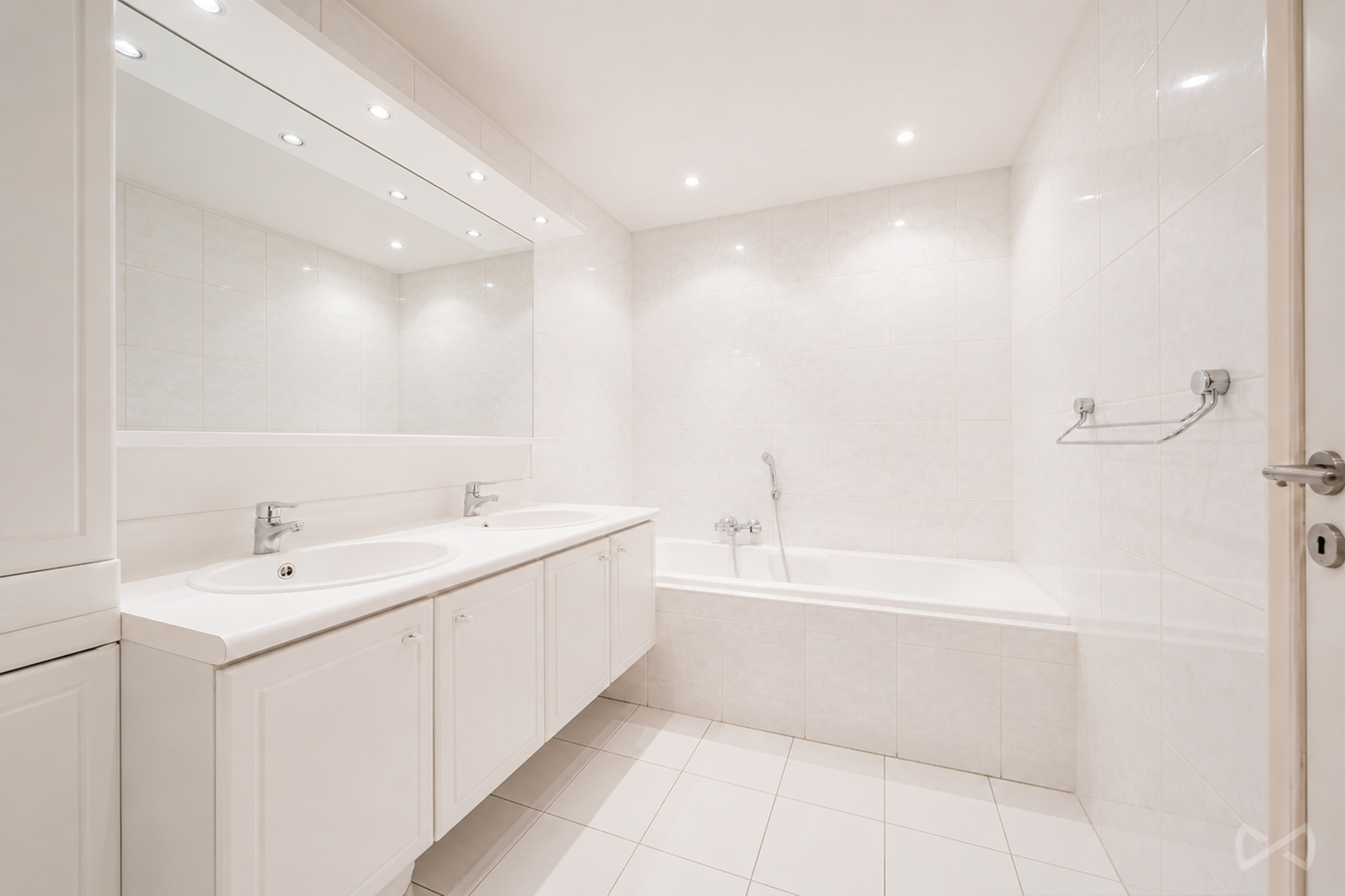 Picture 2 of 4 for Flat with three bedrooms in Uccle