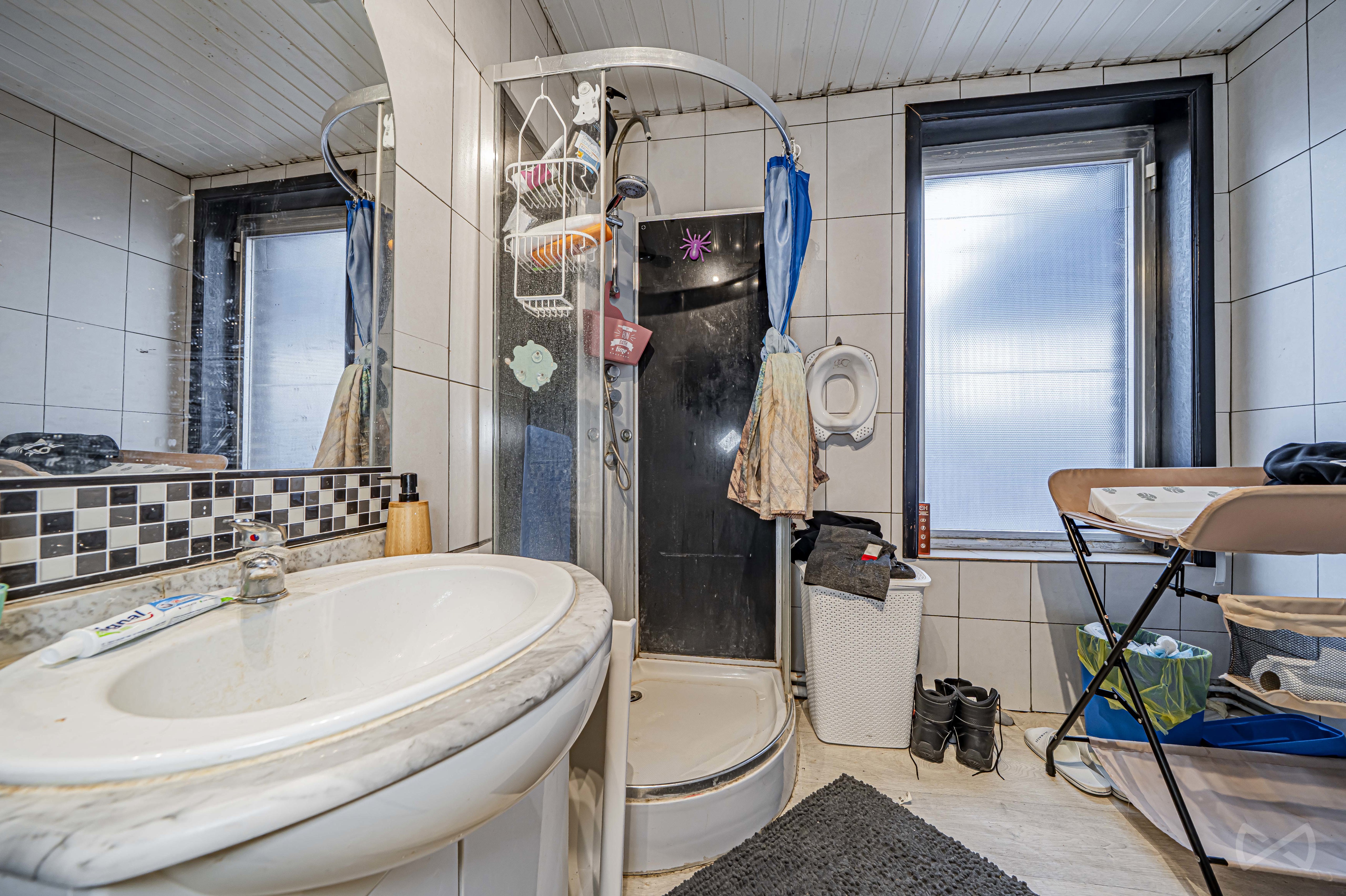 Picture 2 of 4 for Multi-purpose building with two bedrooms in Péronnes (-lez-binche)