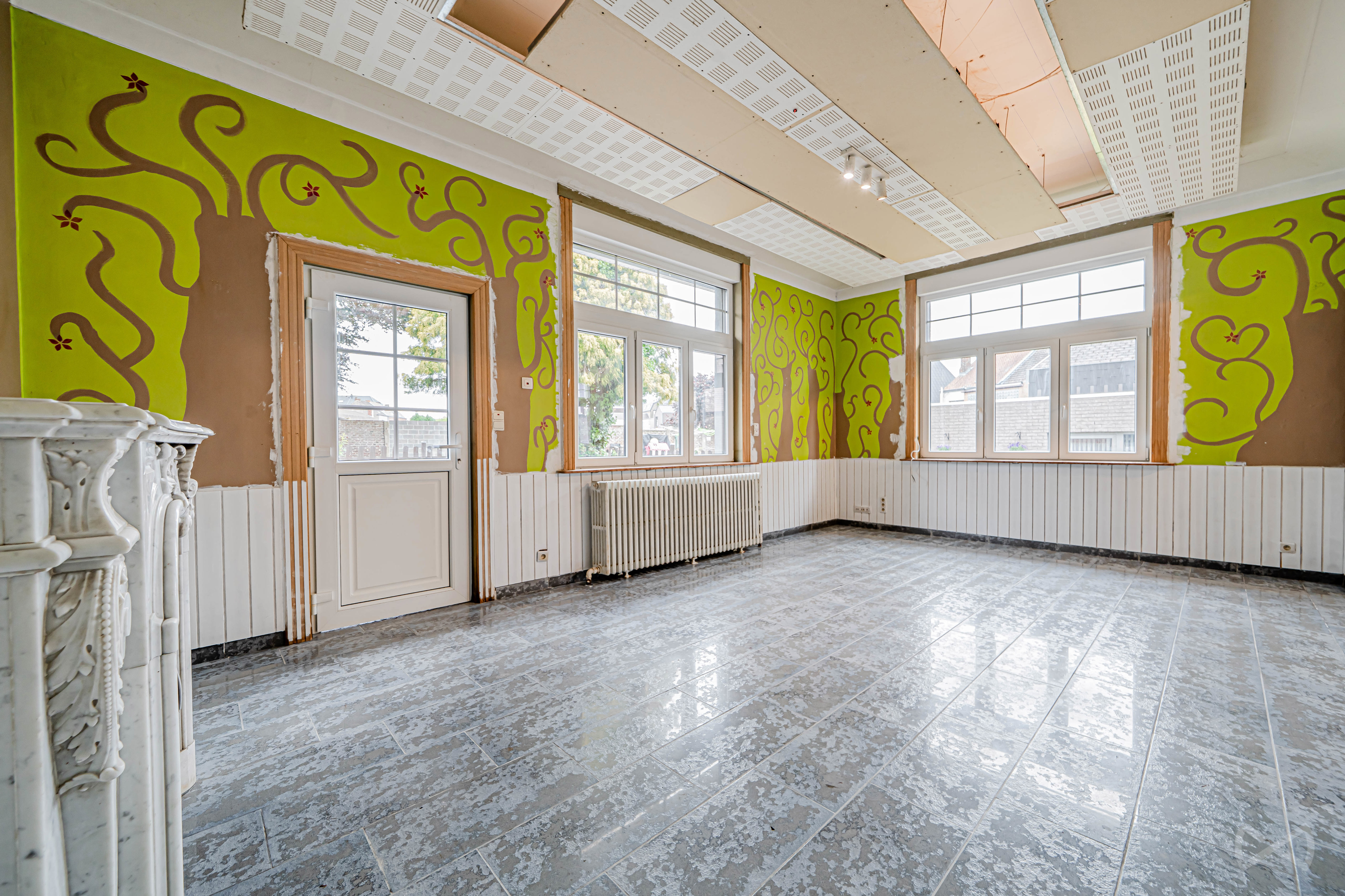 Foto 1 van 4 van Huis met vijf slaapkamers in La Louvière