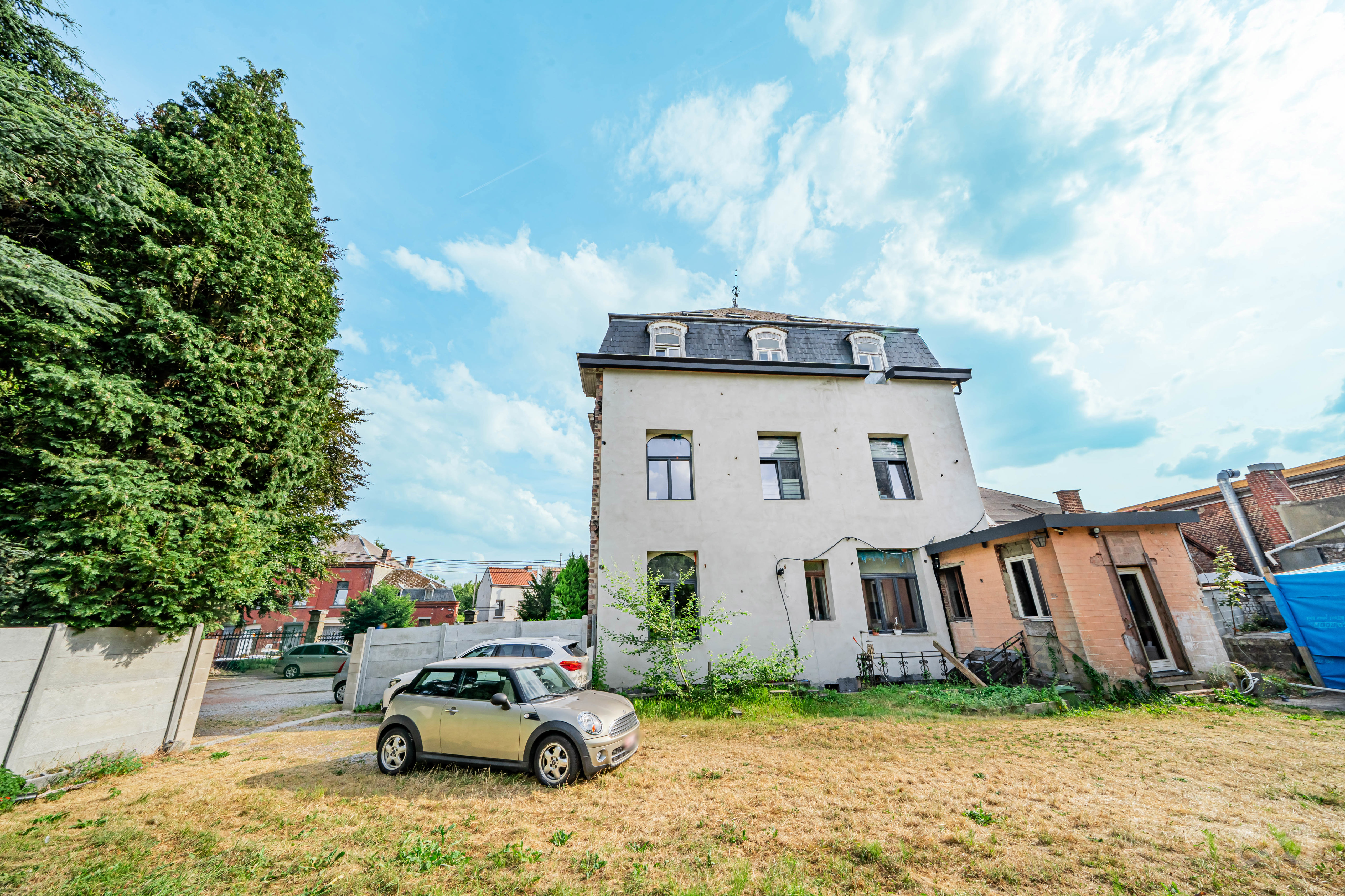 Picture 2 of 4 for Multi-purpose building with 13 bedrooms in Trazegnies
