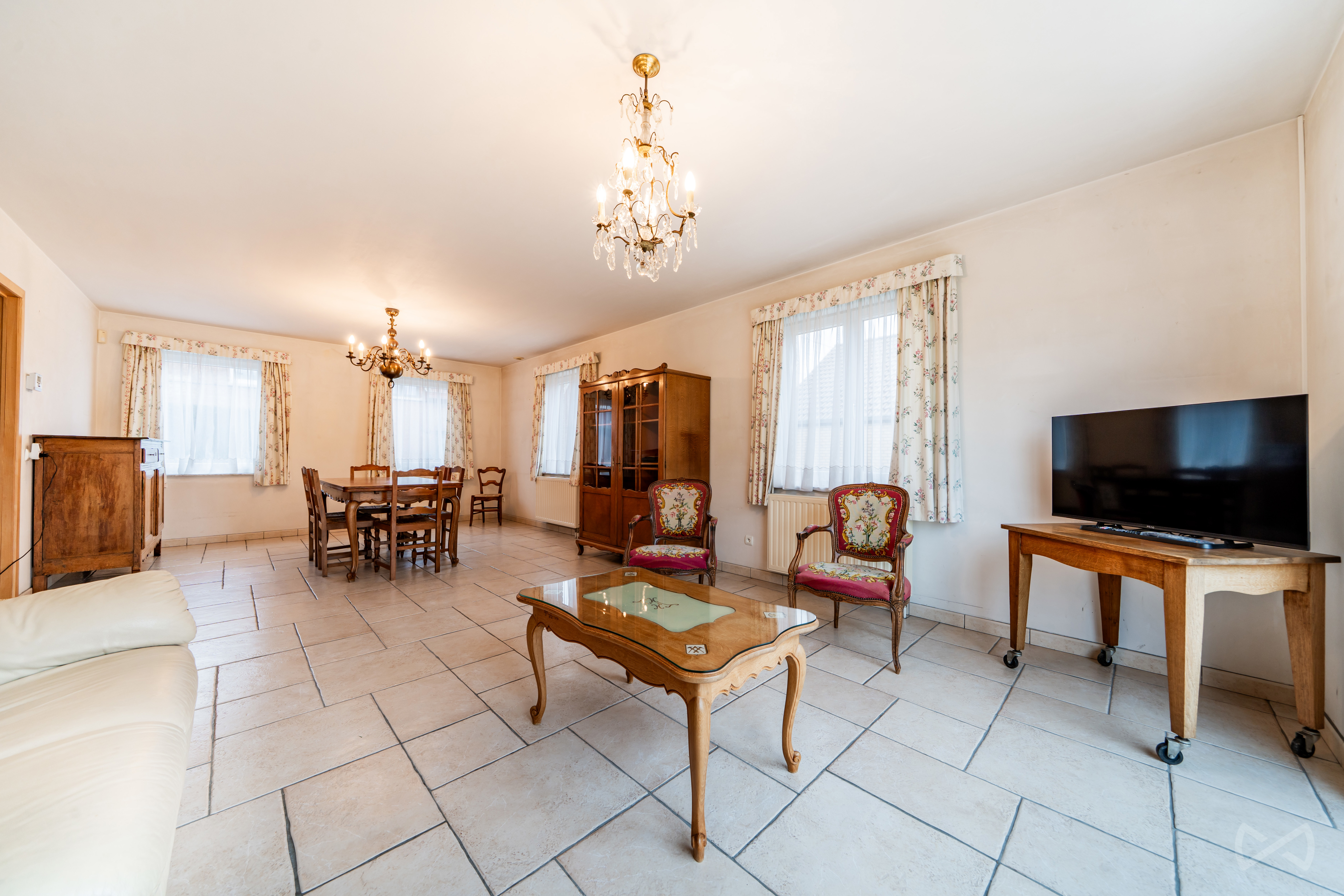 Picture 1 of 4 for Villa with four bedrooms in Mons