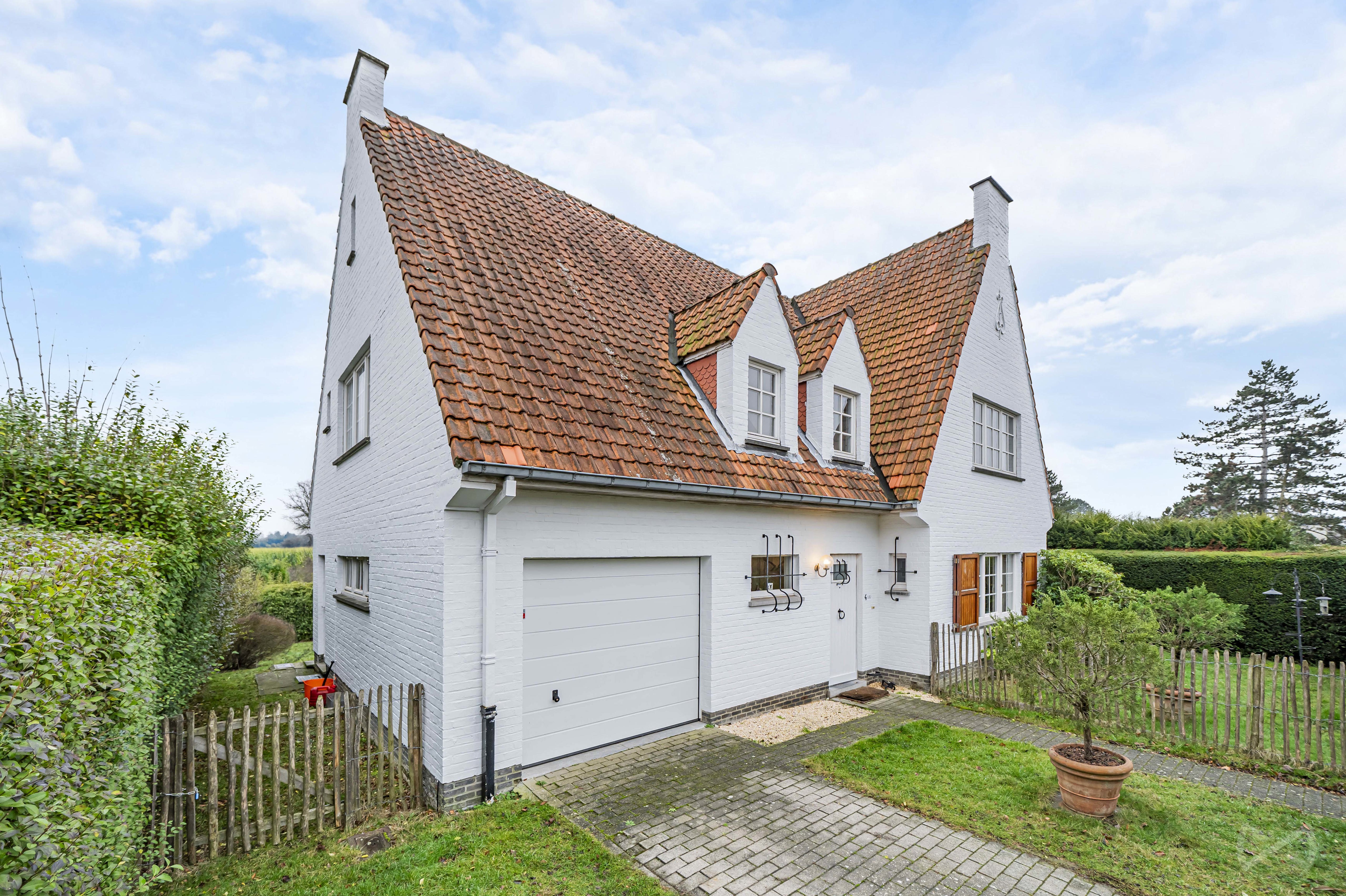Photo 2 sur 3 pour Villa de quatre chambres à Sint-genesius-rode