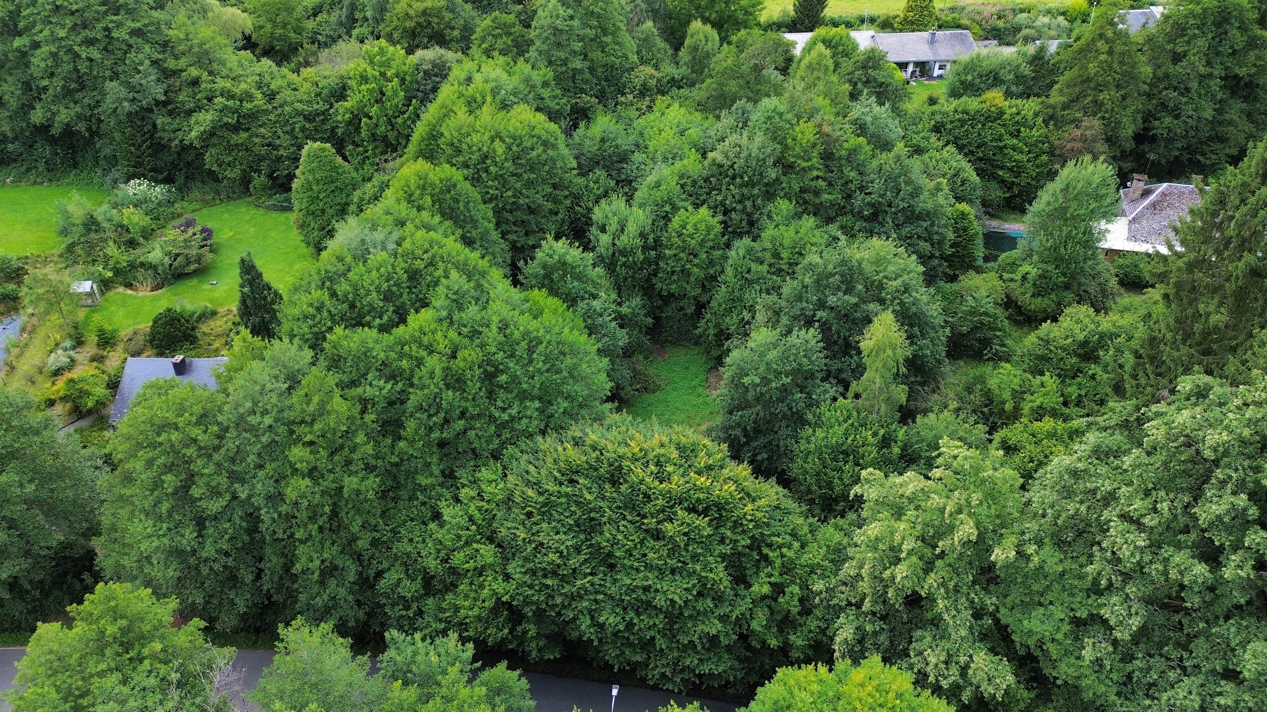 Foto 1 van 3 van Bouwgrond in Stoumont