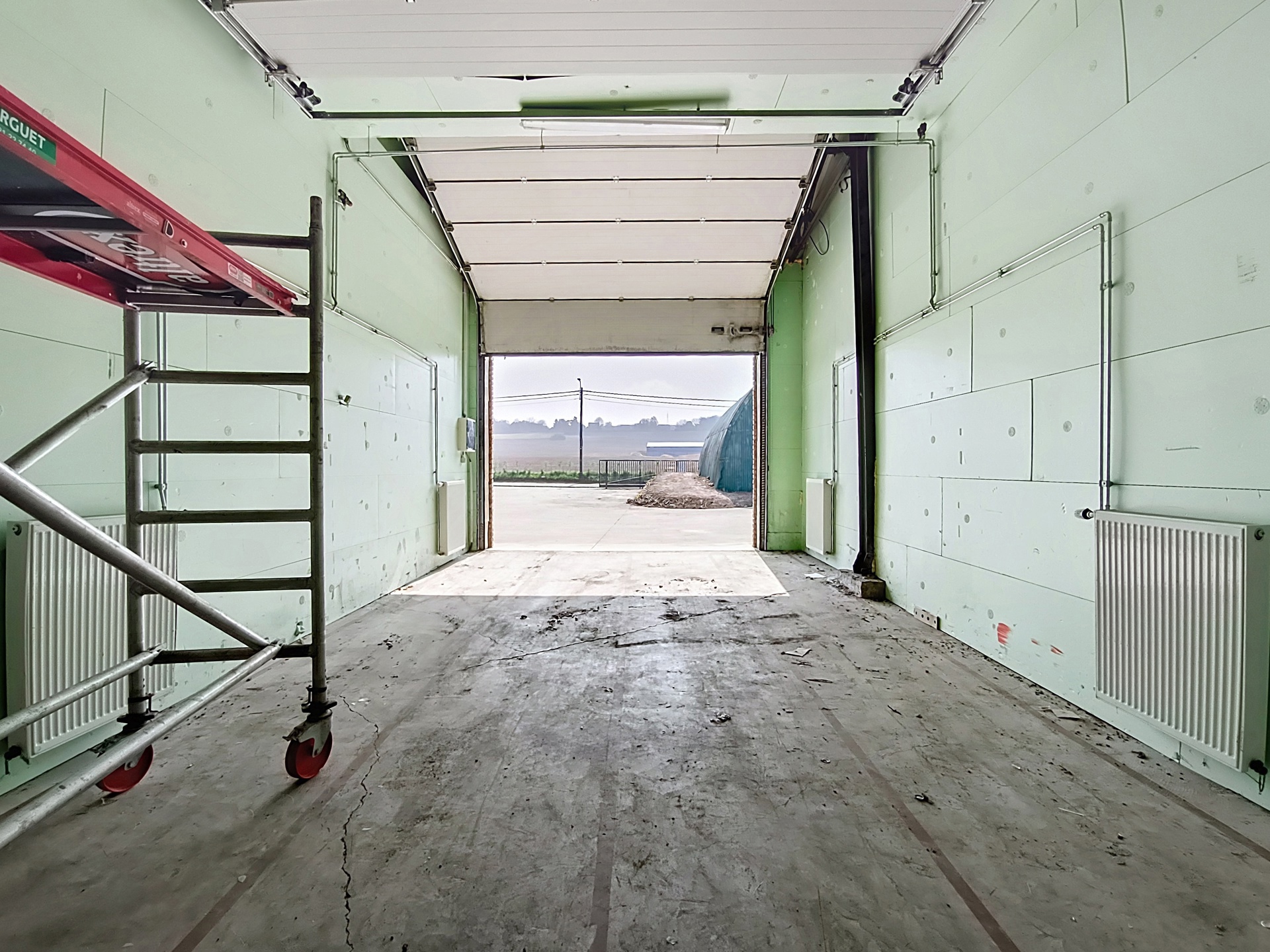 Picture 4 of 4 for Warehouse in Héron