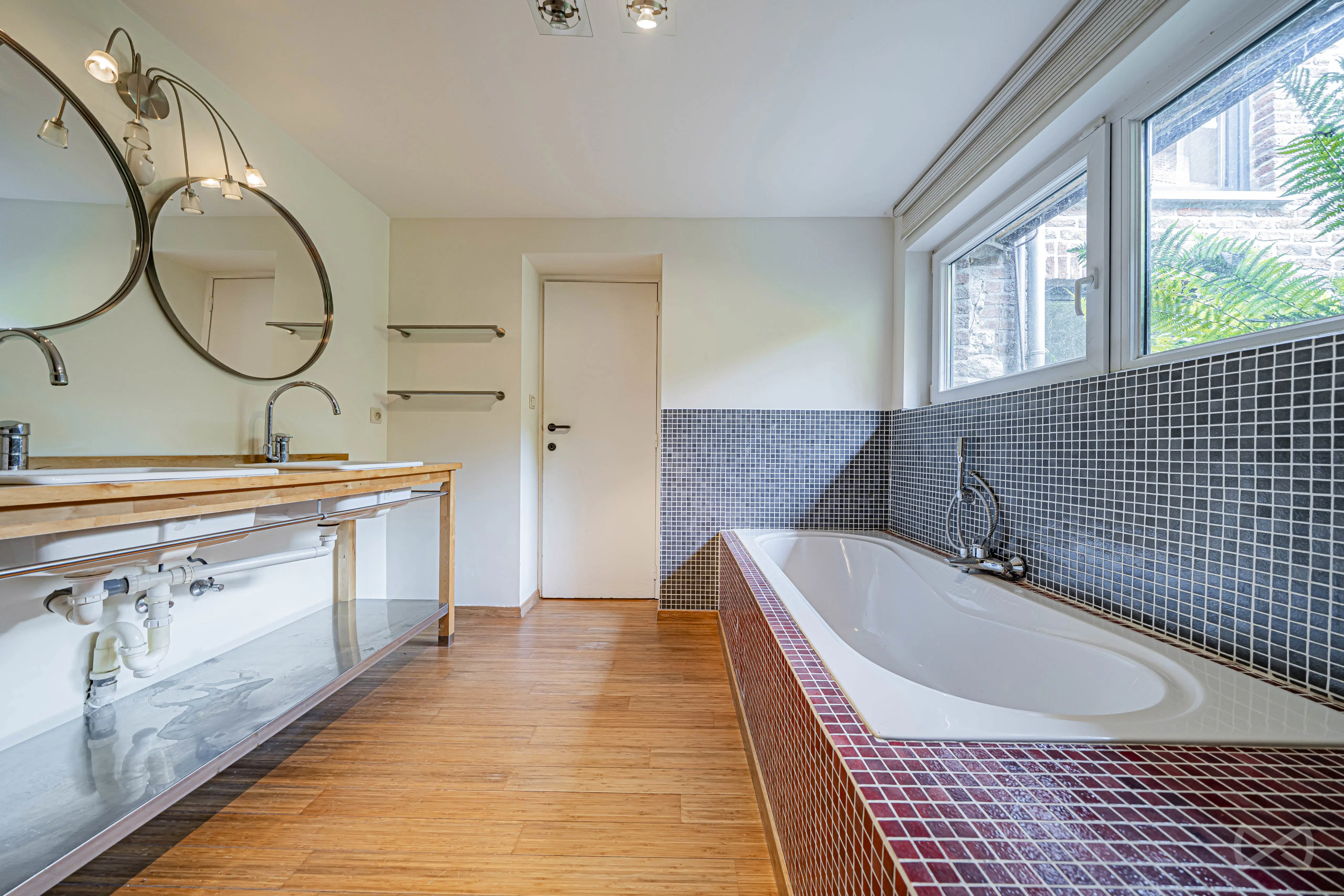 Picture 2 of 4 for House with three bedrooms in Mont-sur-marchienne