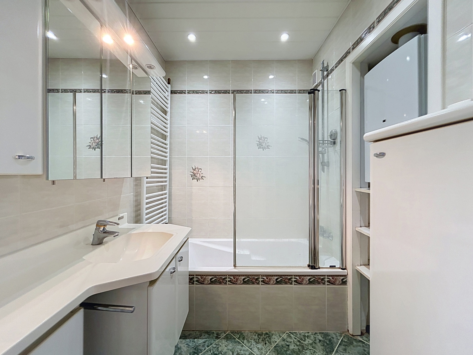 Picture 1 of 4 for Flat with two bedrooms in Anderlecht