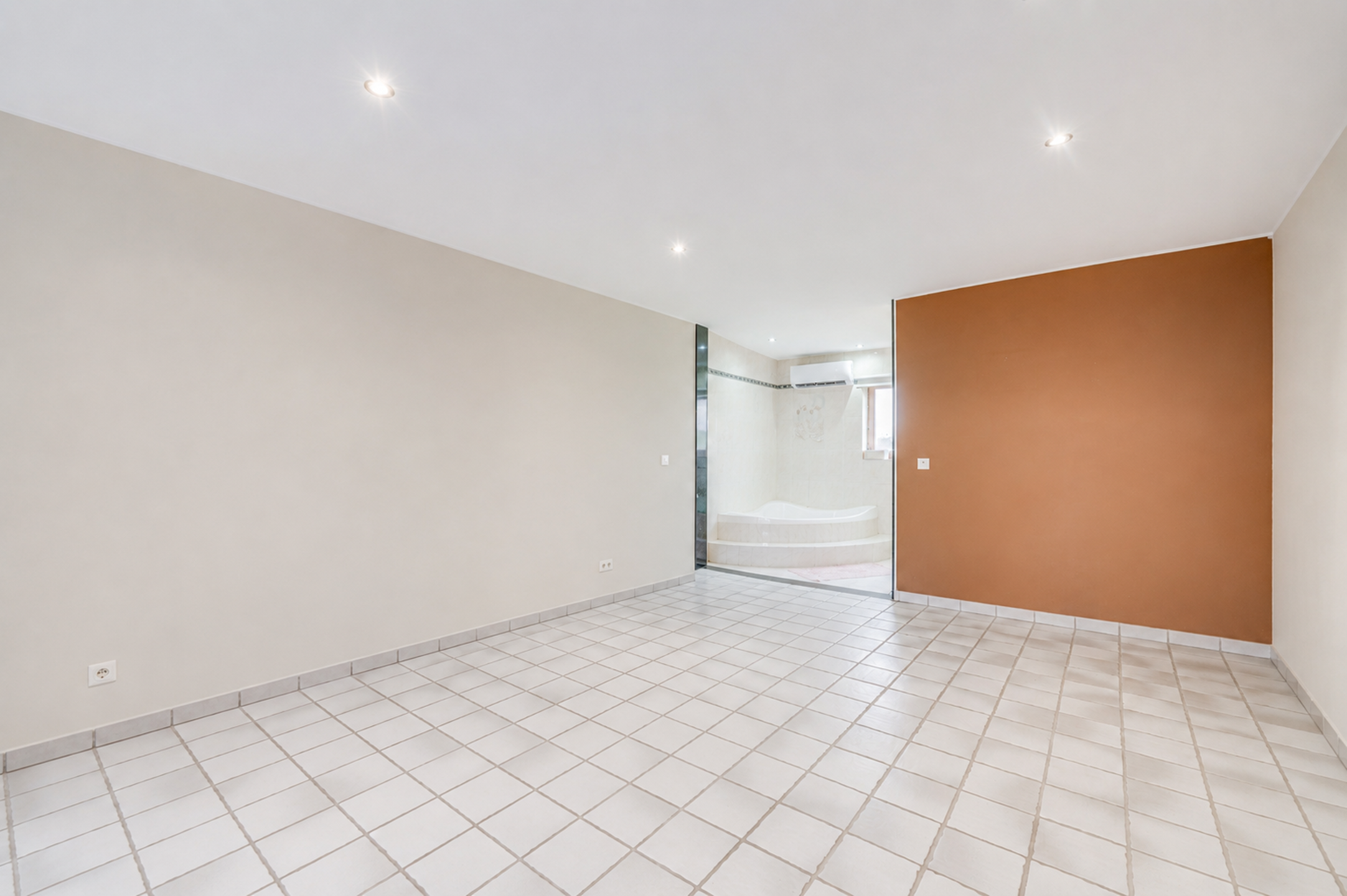 Picture 3 of 4 for Villa with four bedrooms in Rebecq