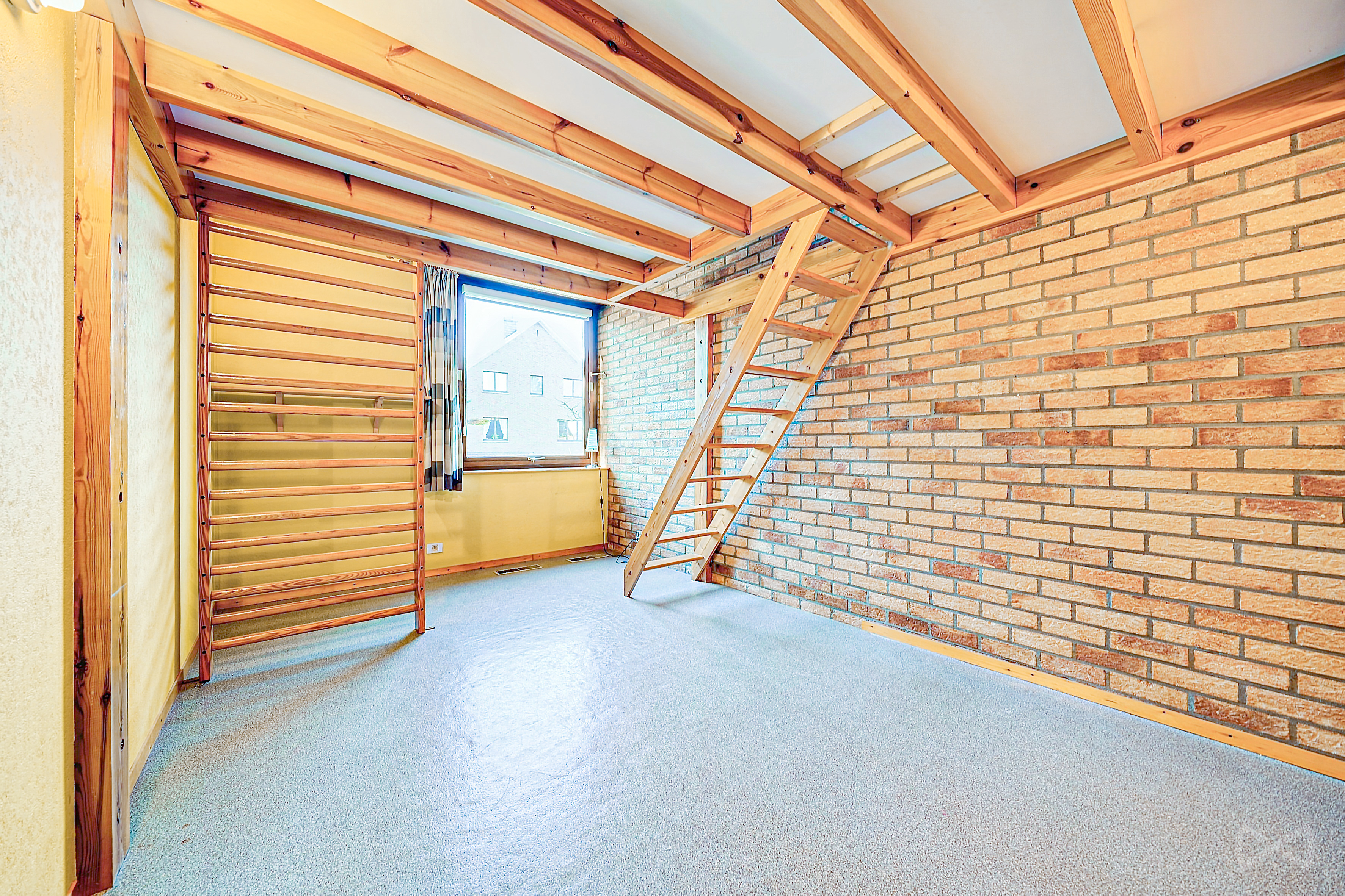 Foto 2 van 4 van Villa met vijf slaapkamers in Embourg