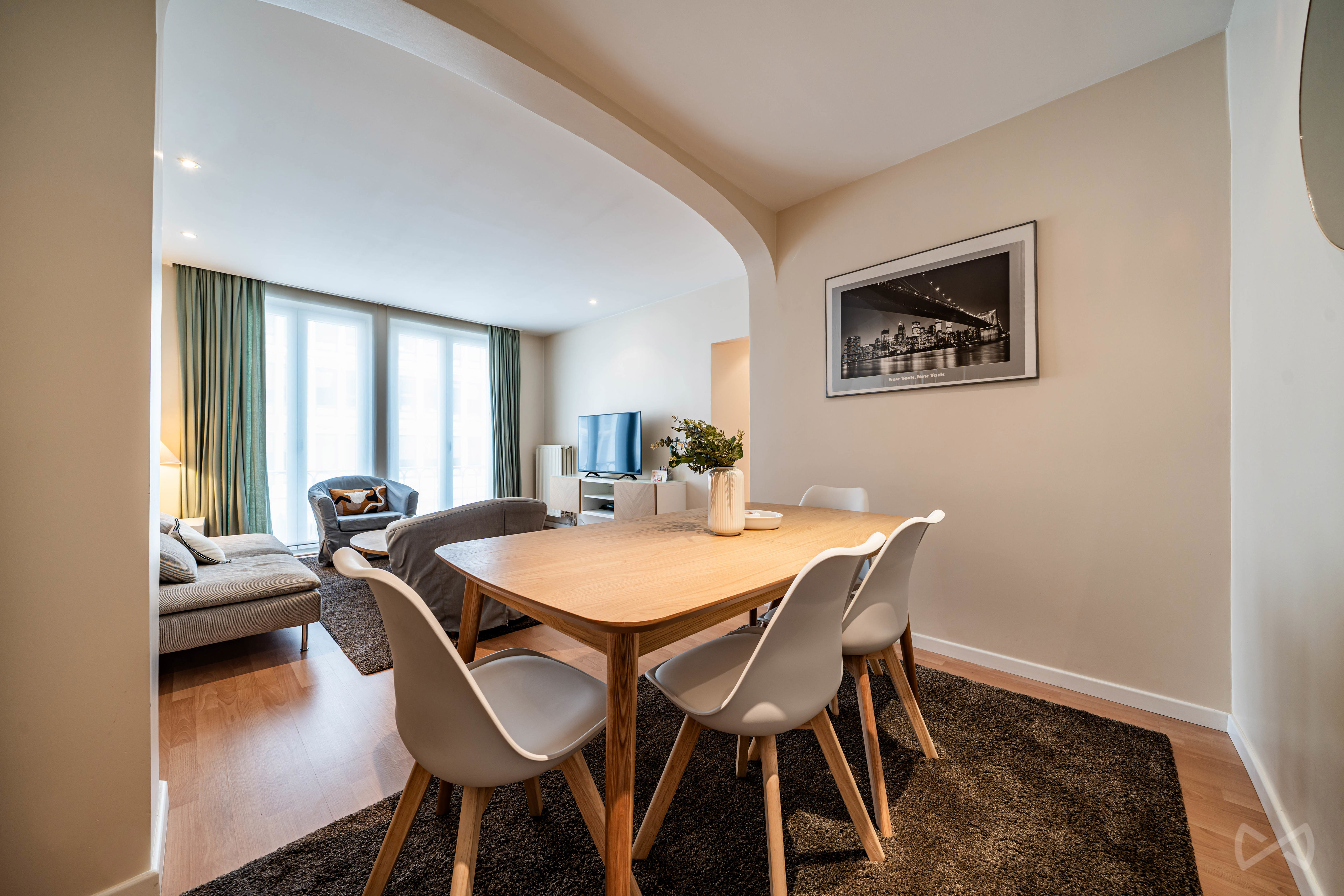 Photo 2 sur 3 pour Immeuble à appartements de quatre chambres à Etterbeek