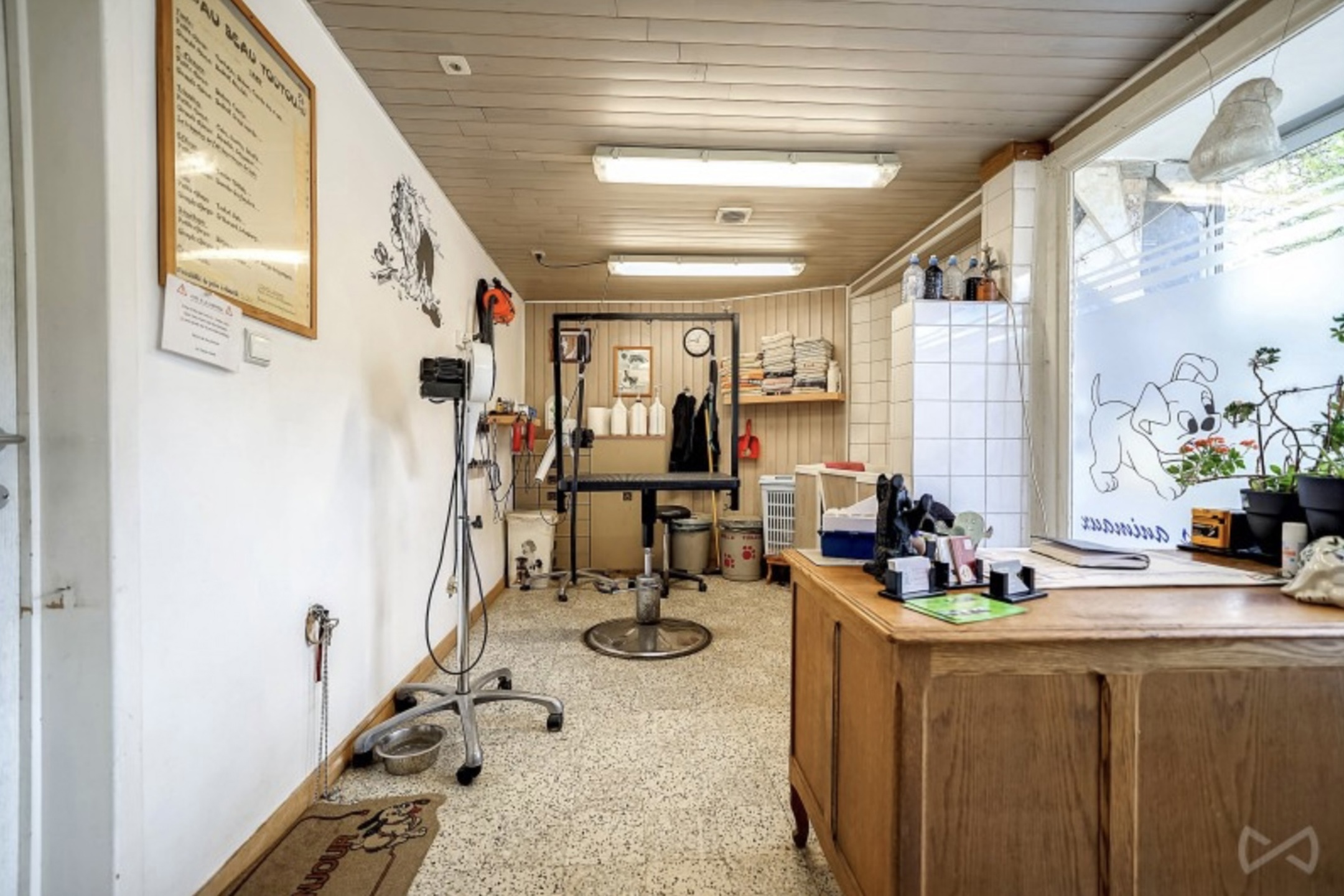Foto 2 van 4 van Gebouw voor gemengd gebruik met vier slaapkamers in Xhoris