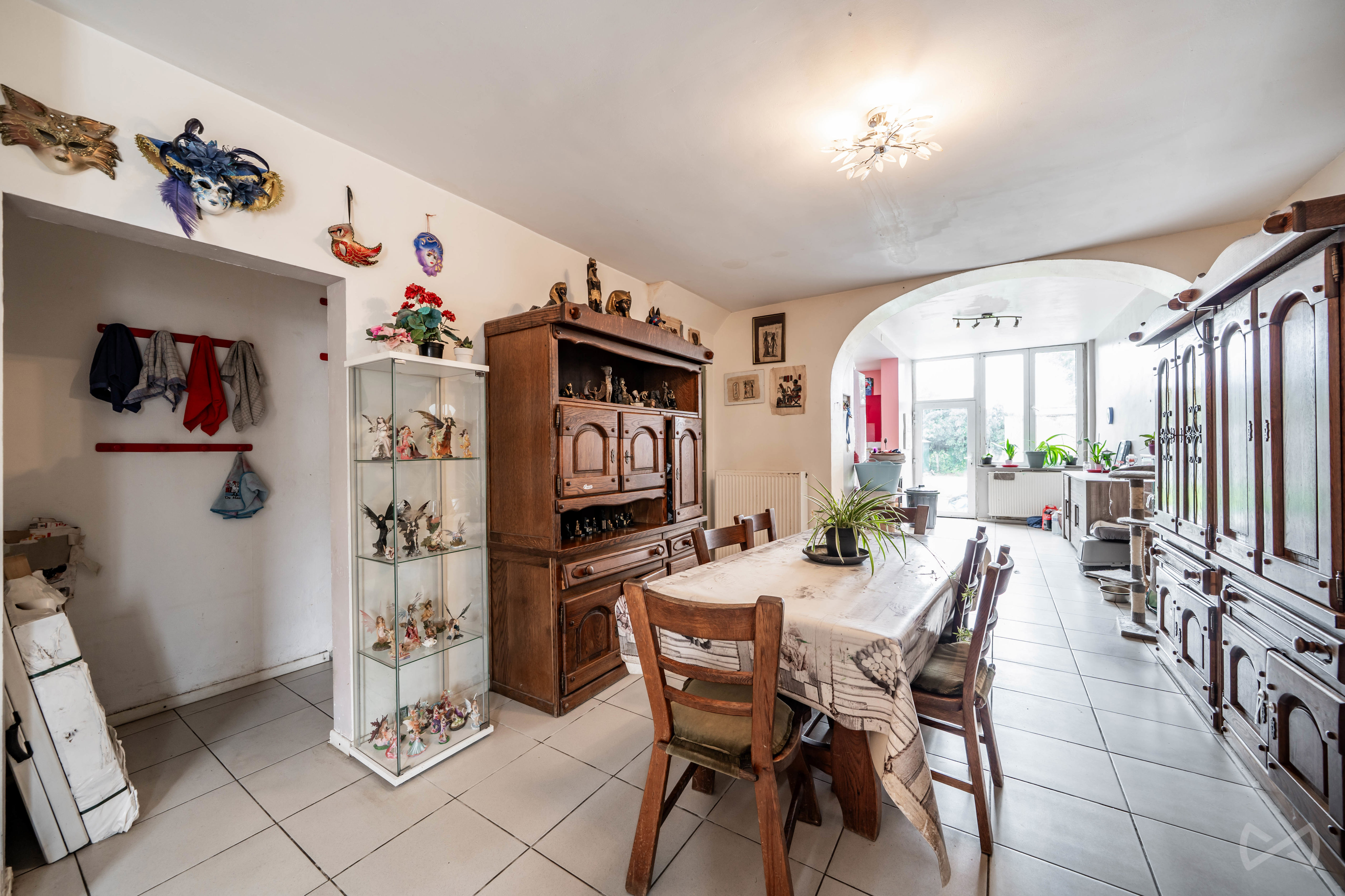Photo 1 sur 4 pour Maison de deux chambres à Roux