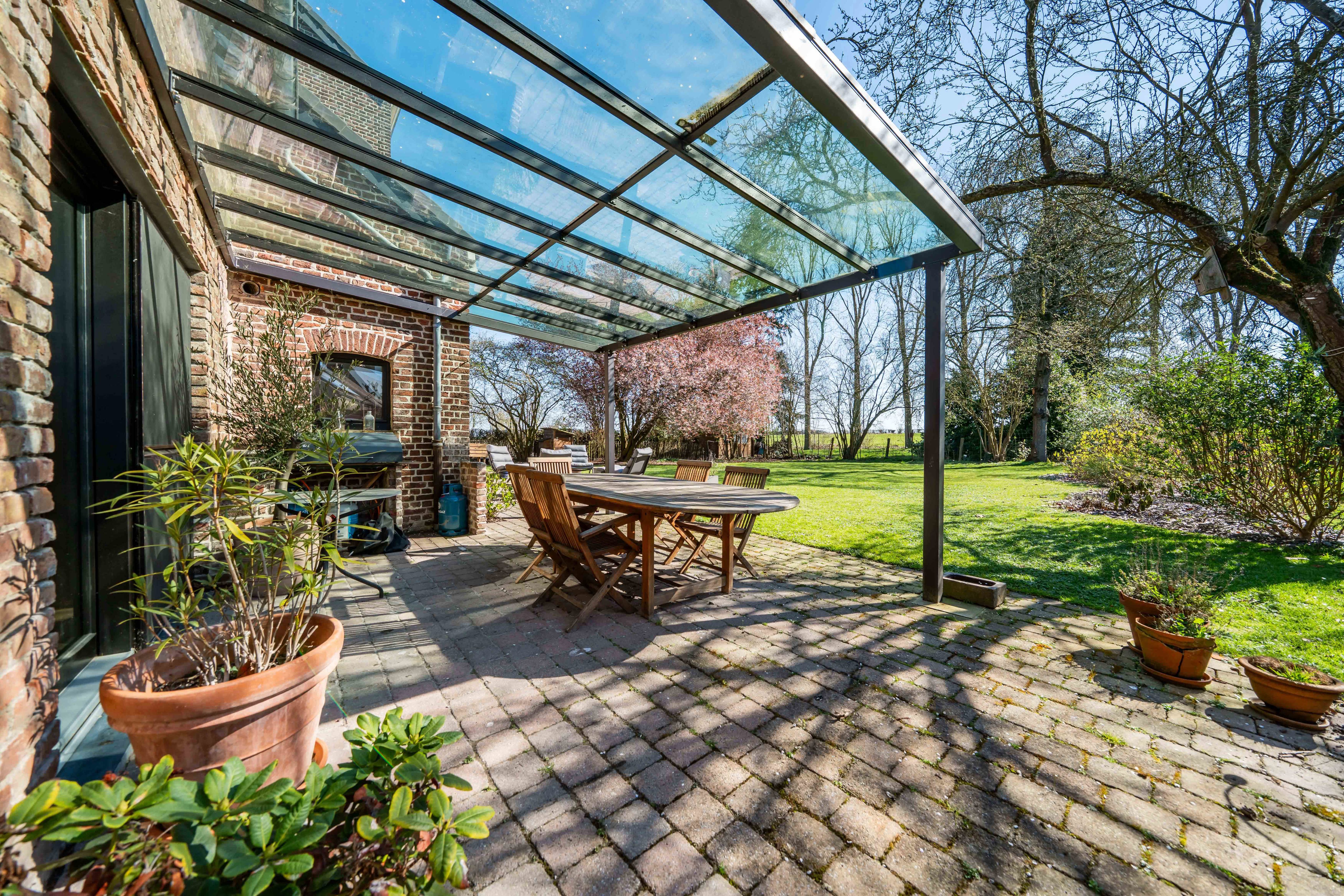 Photo 1 sur 4 pour Villa de sept chambres à Faimes