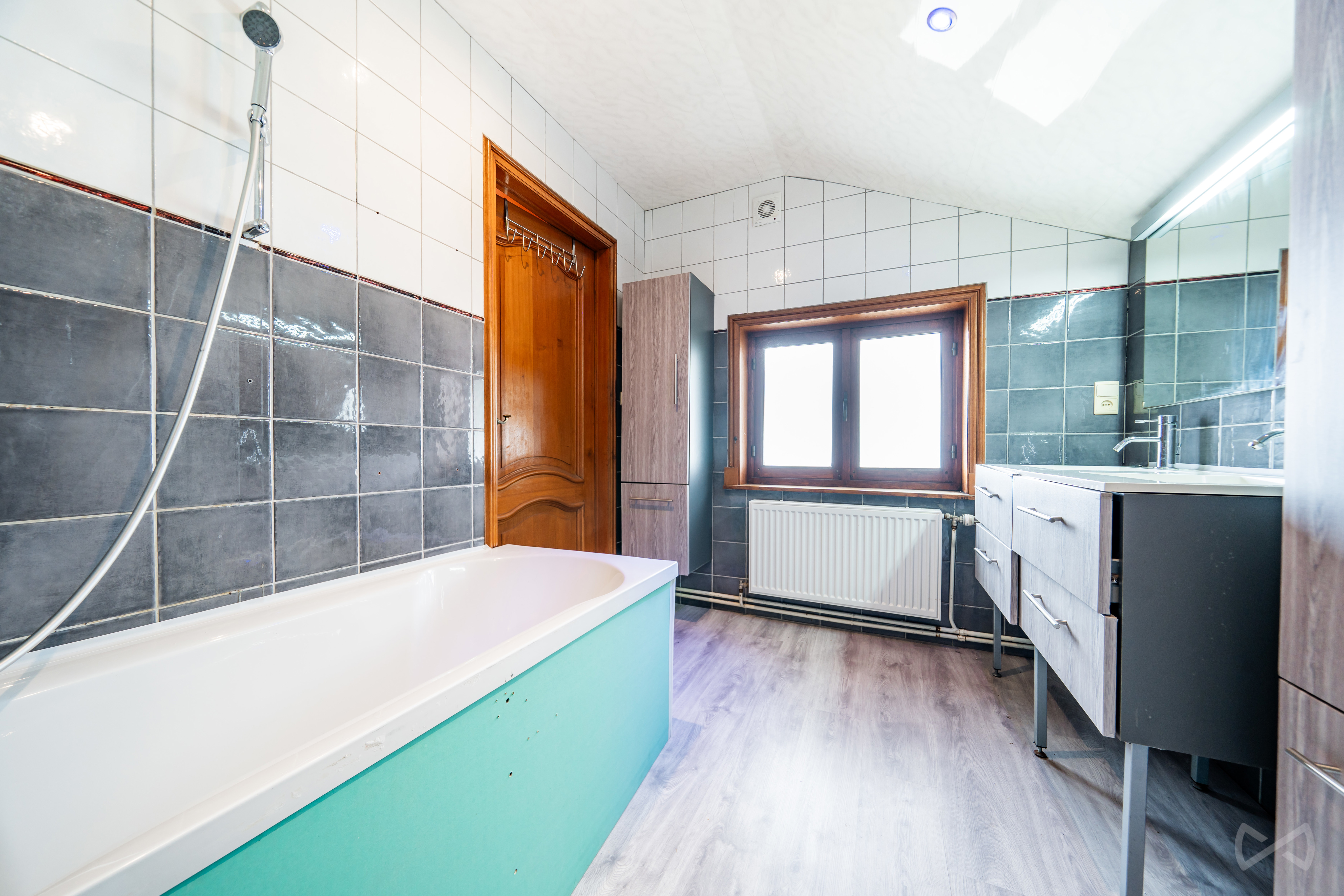 Foto 3 van 4 van Villa met vier slaapkamers in Gerpinnes