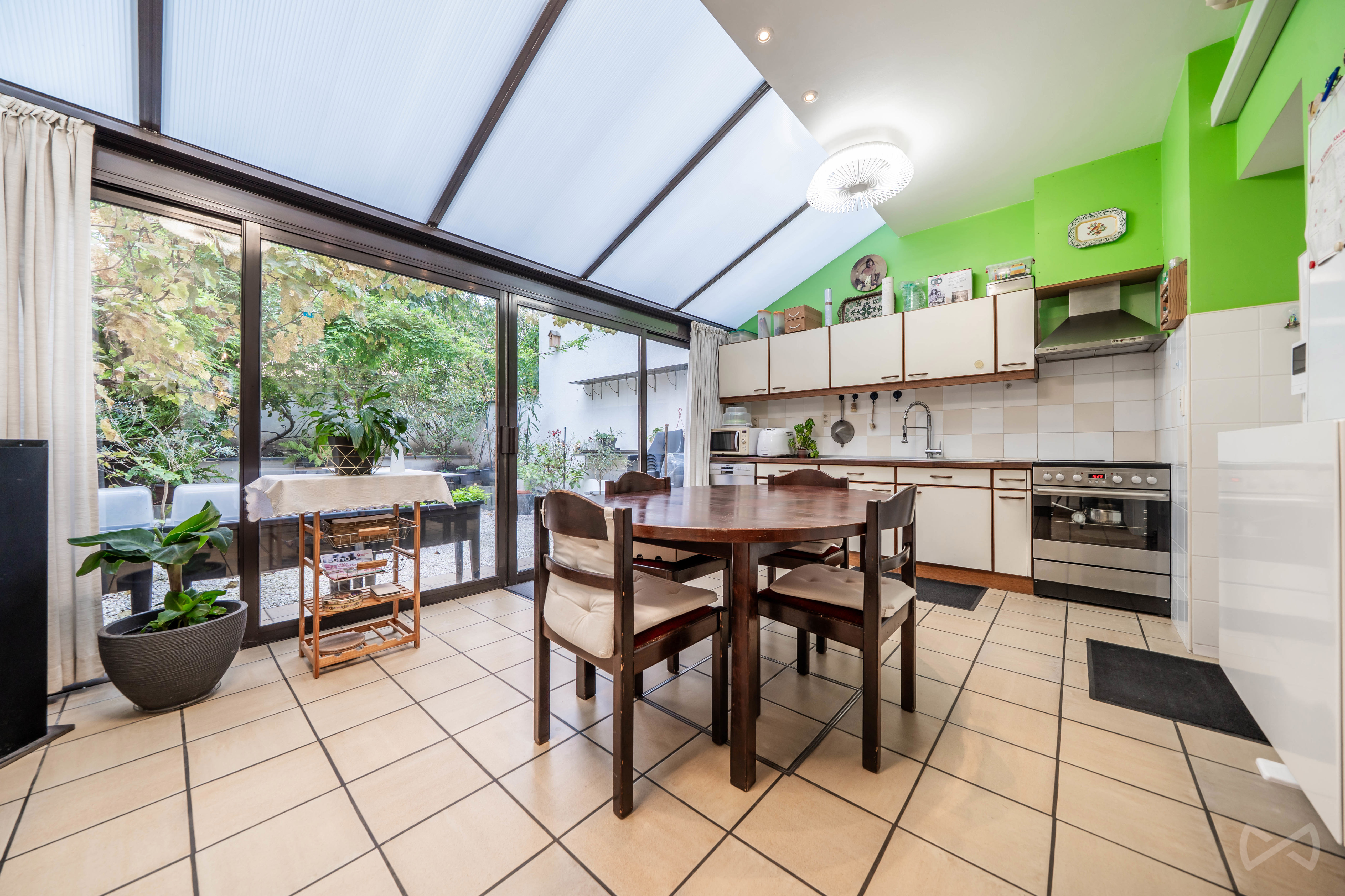 Photo 2 sur 3 pour Maison de quatre chambres à Molenbeek-saint-jean