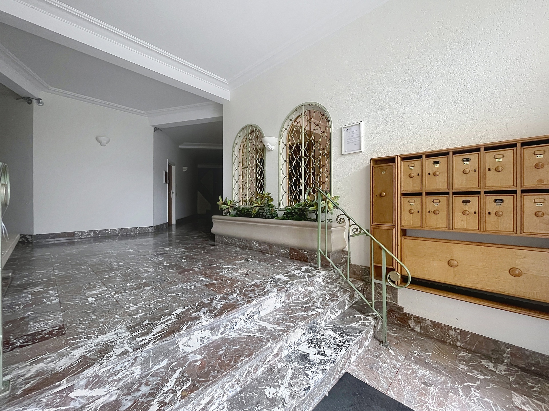 Picture 1 of 4 for Flat with two bedrooms in Ixelles