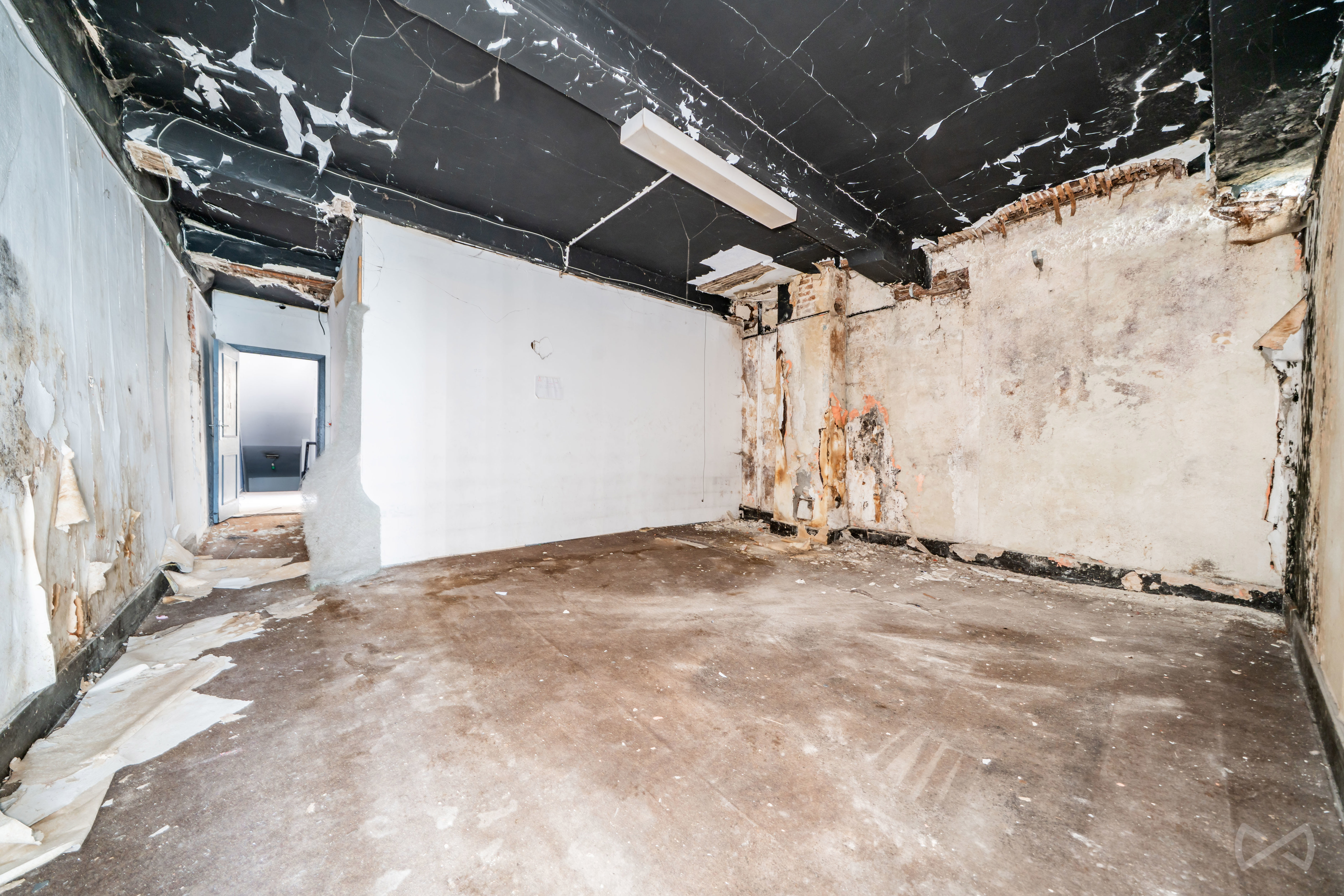 Picture 1 of 4 for Commercial building in Mons