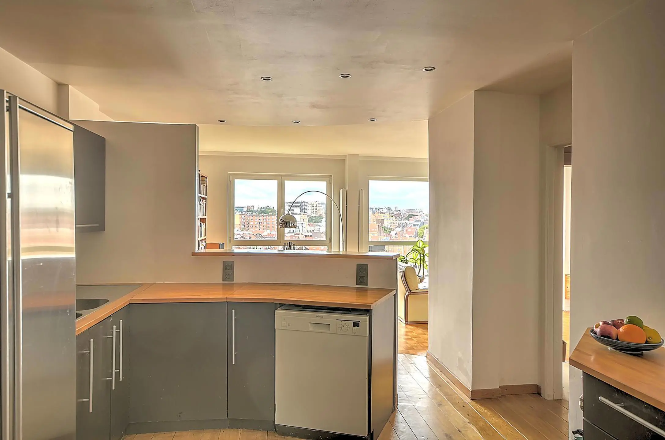 Picture 1 of 4 for Flat in Ixelles