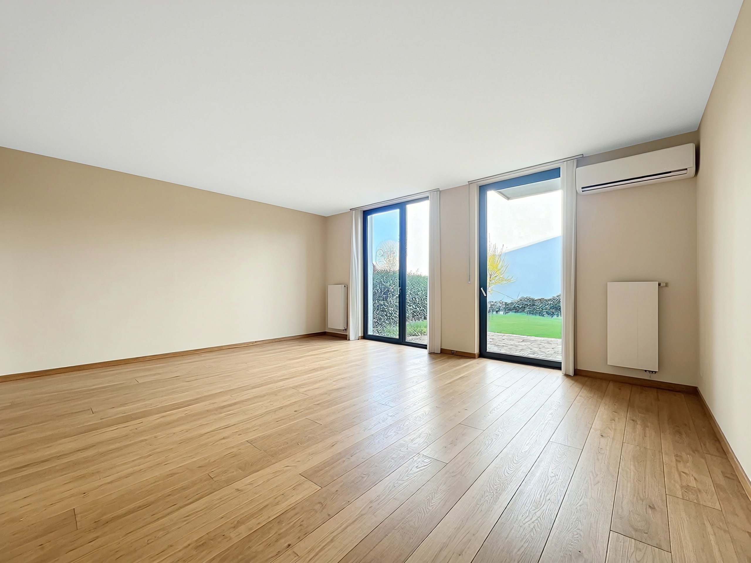 Picture 1 of 4 for House with five bedrooms in Uccle