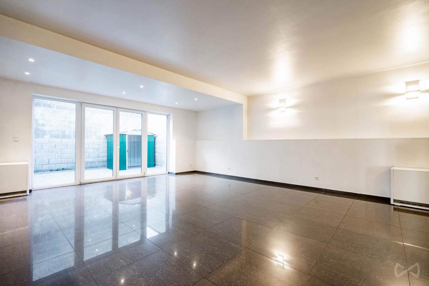 Picture 3 of 3 for Apartment block with three bedrooms in Châtelineau