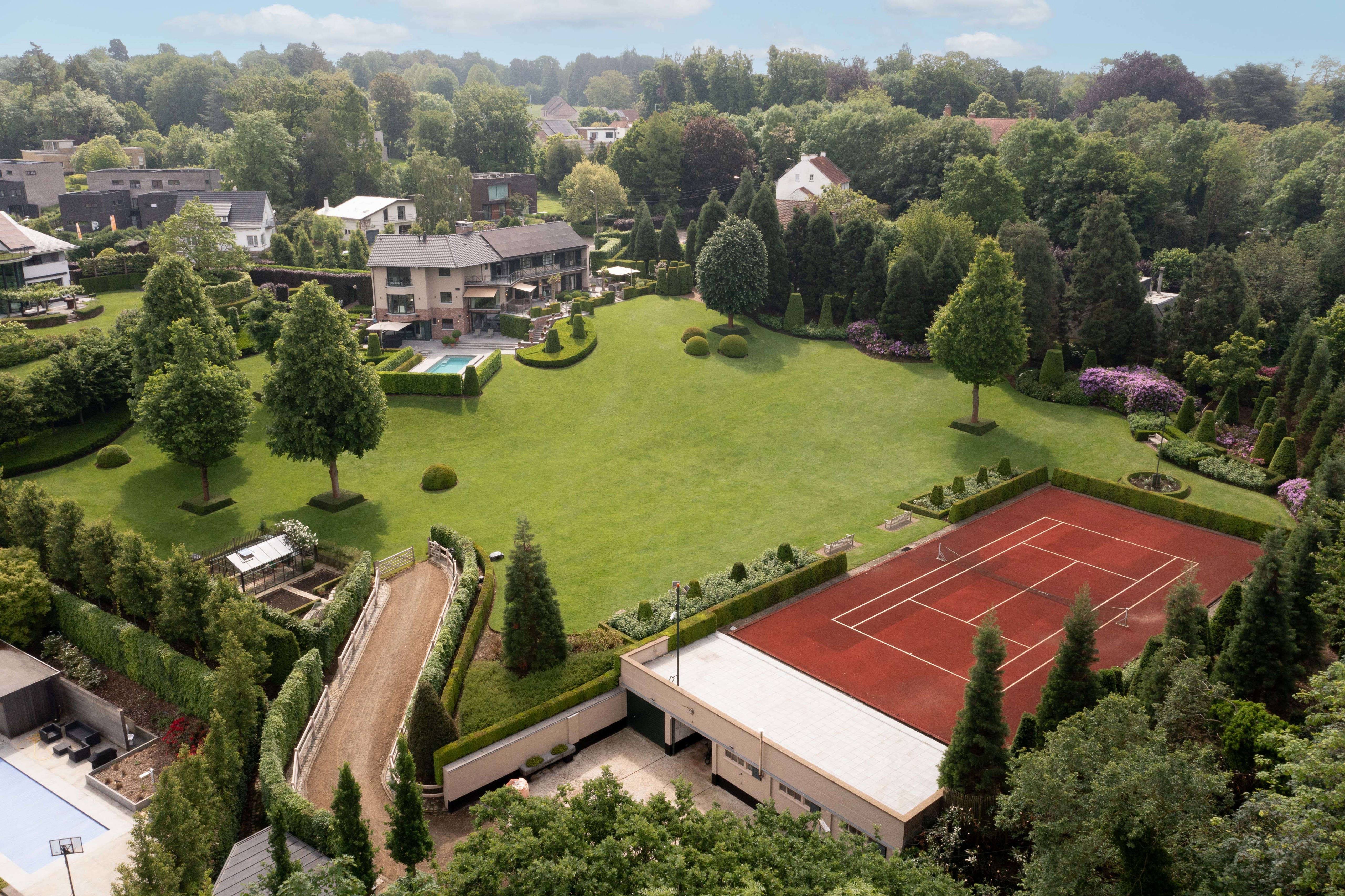 Picture 2 of 3 for Villa with seven bedrooms in Herent Winksele