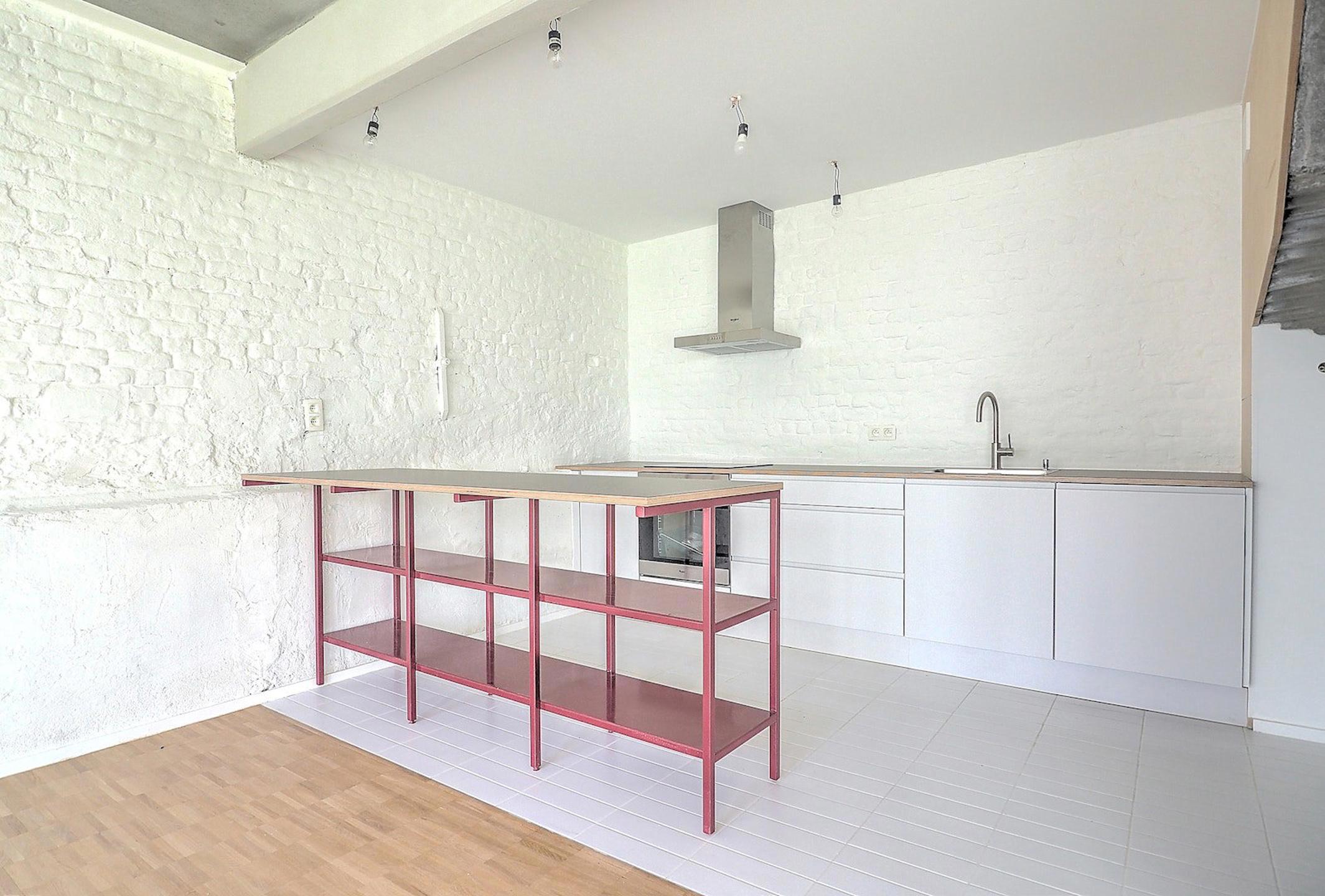 Picture 2 of 4 for House with five bedrooms in Molenbeek-Saint-Jean