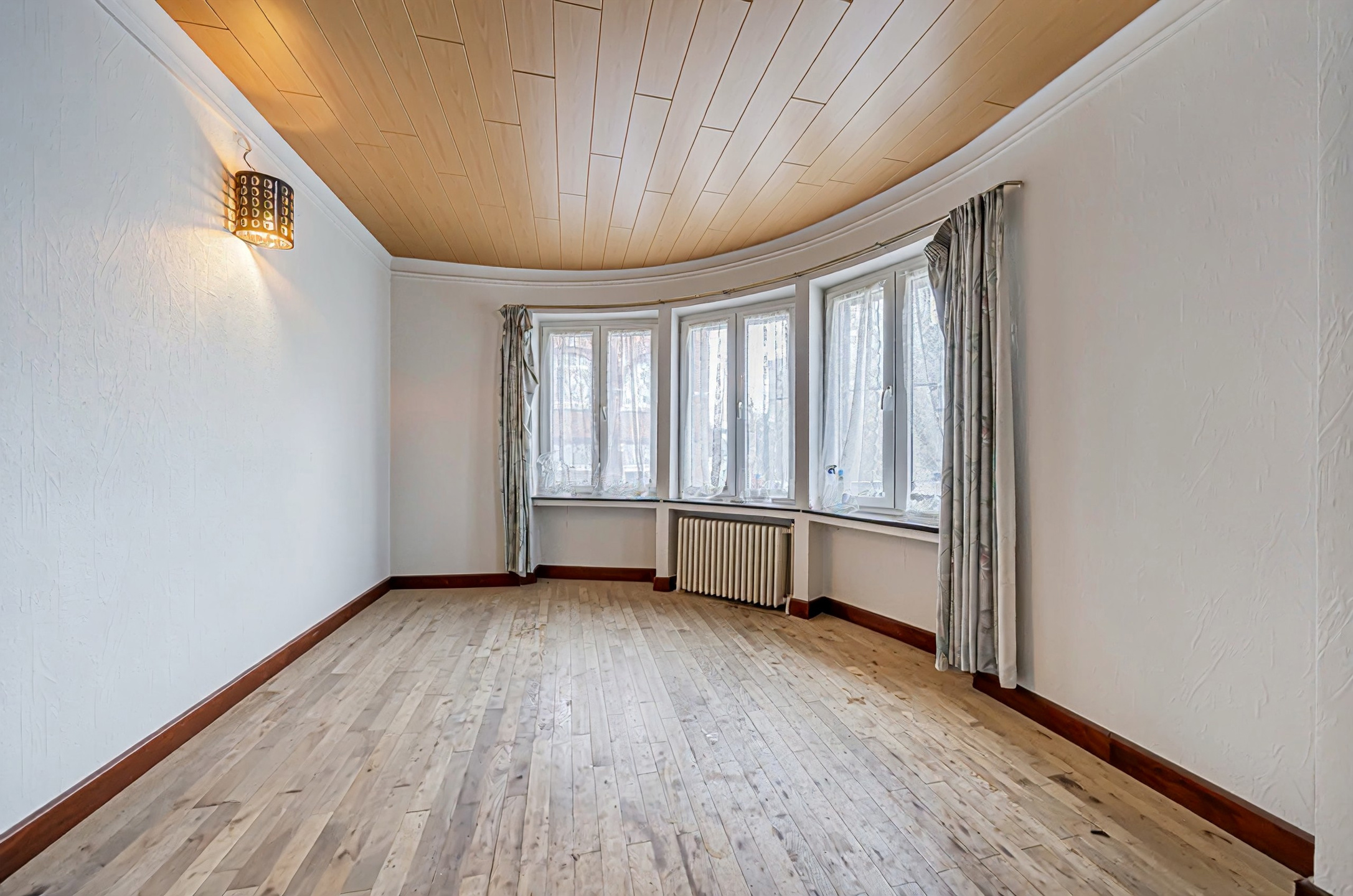 Picture 1 of 4 for Apartment block with eight bedrooms in Arlon