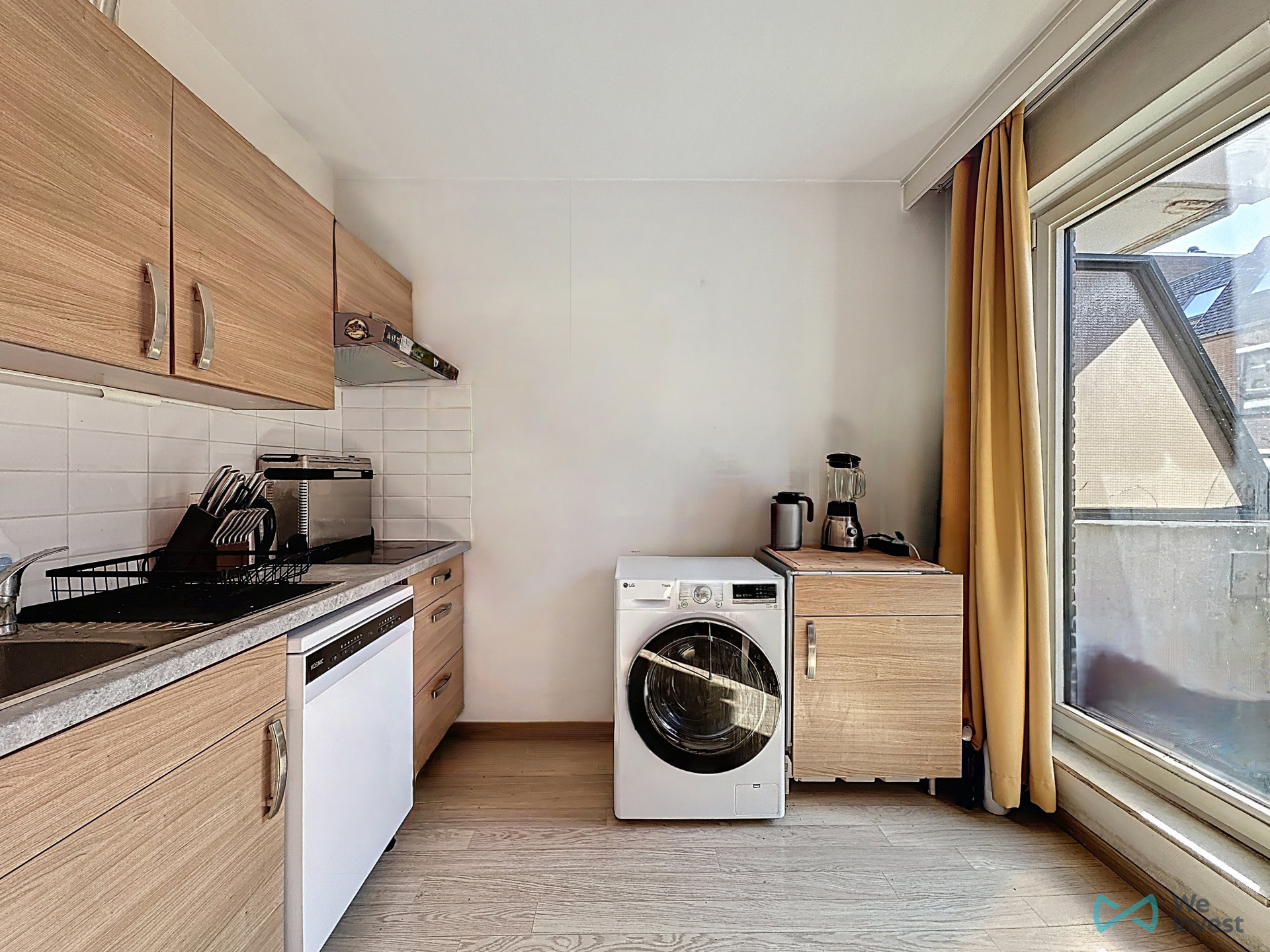 Picture 1 of 4 for Studio in Ixelles