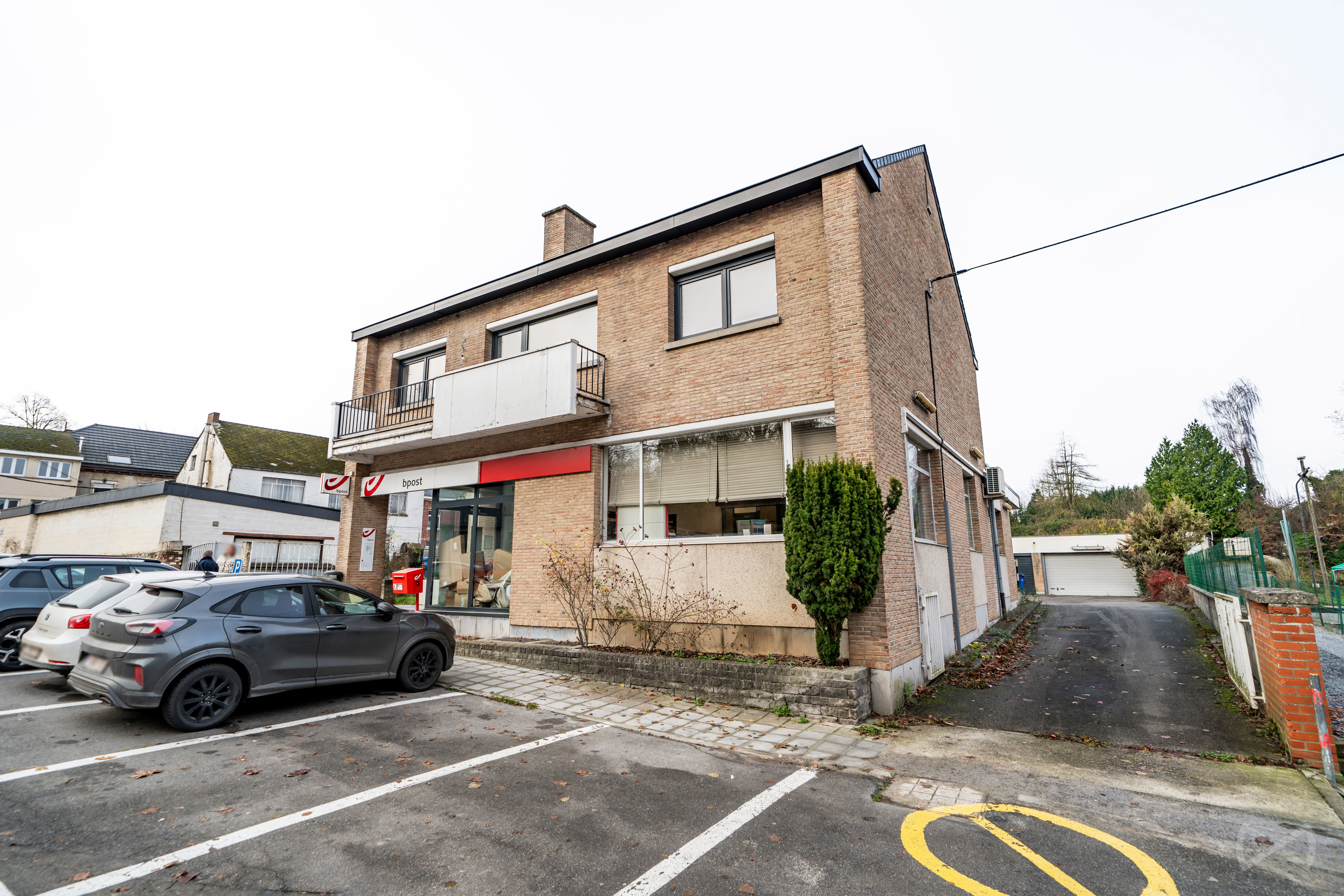 Photo 1 sur 4 pour Immeuble mixte de cinq chambres à Orp-jauche