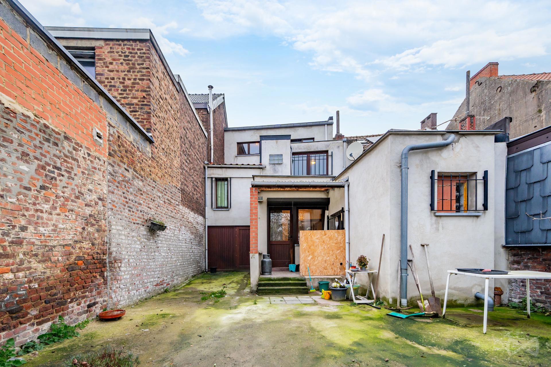 Photo 3 sur 4 pour Maison de cinq chambres à Montignies-Sur-Sambre