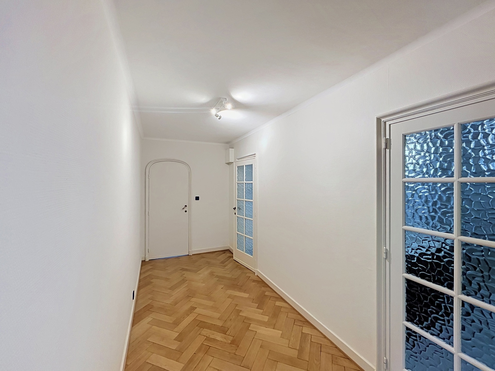 Foto 3 van 4 van Appartement met één slaapkamer in Ixelles