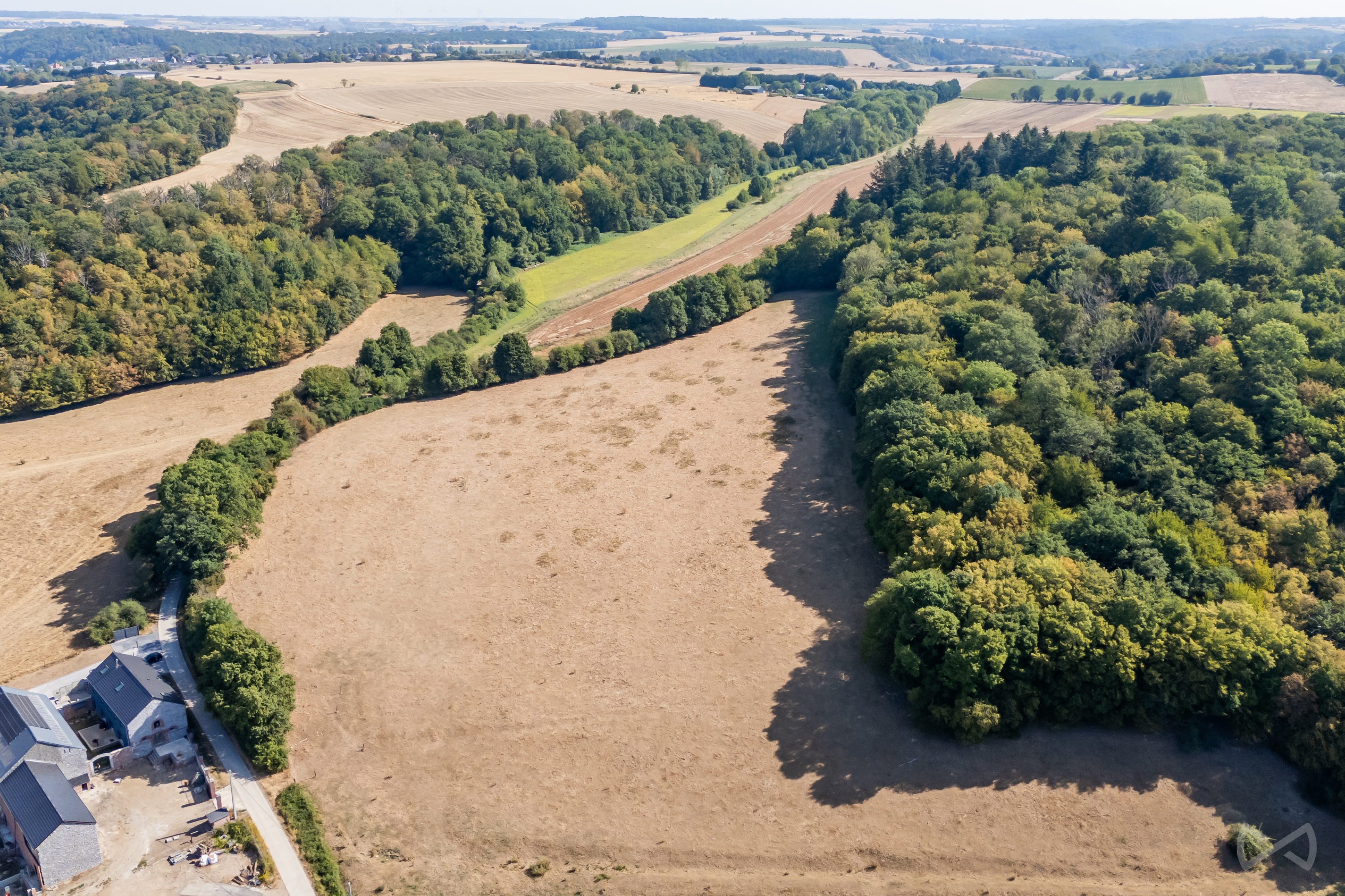Picture 2 of 4 for Ground in Walcourt