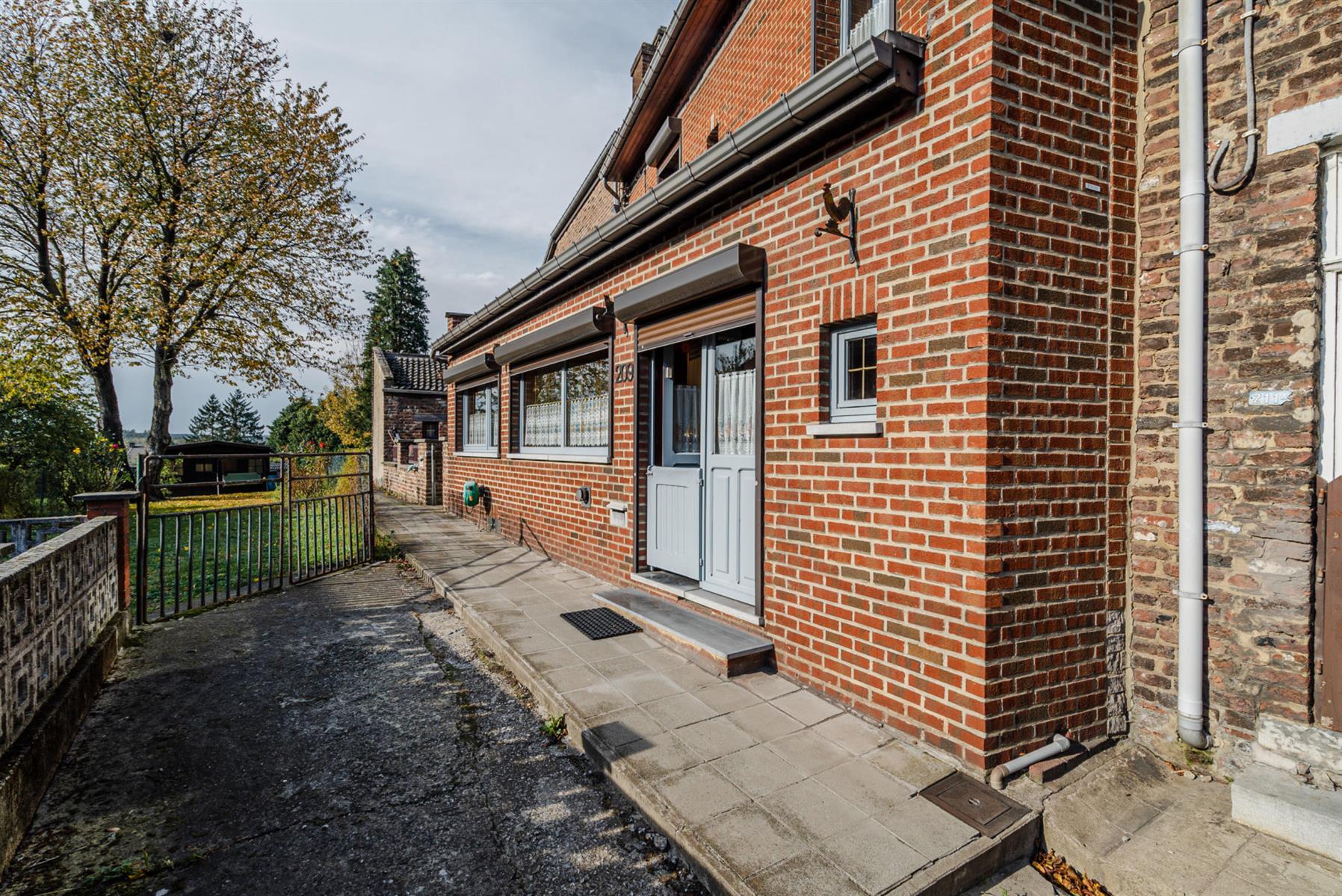 Picture 1 of 4 for House with three bedrooms in Dampremy